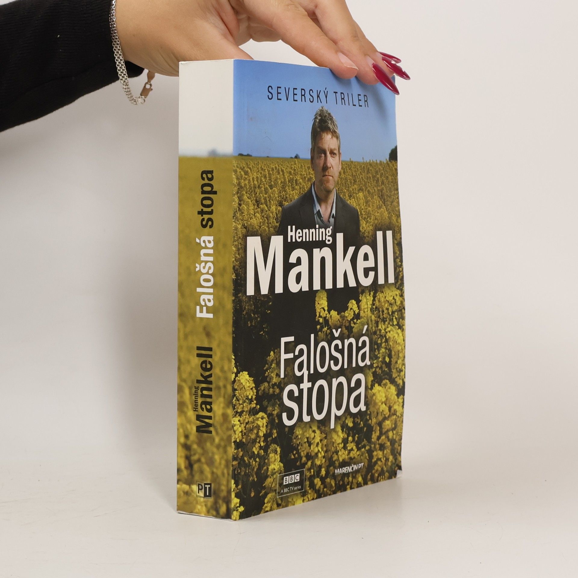 Henning Mankell Falošná stopa