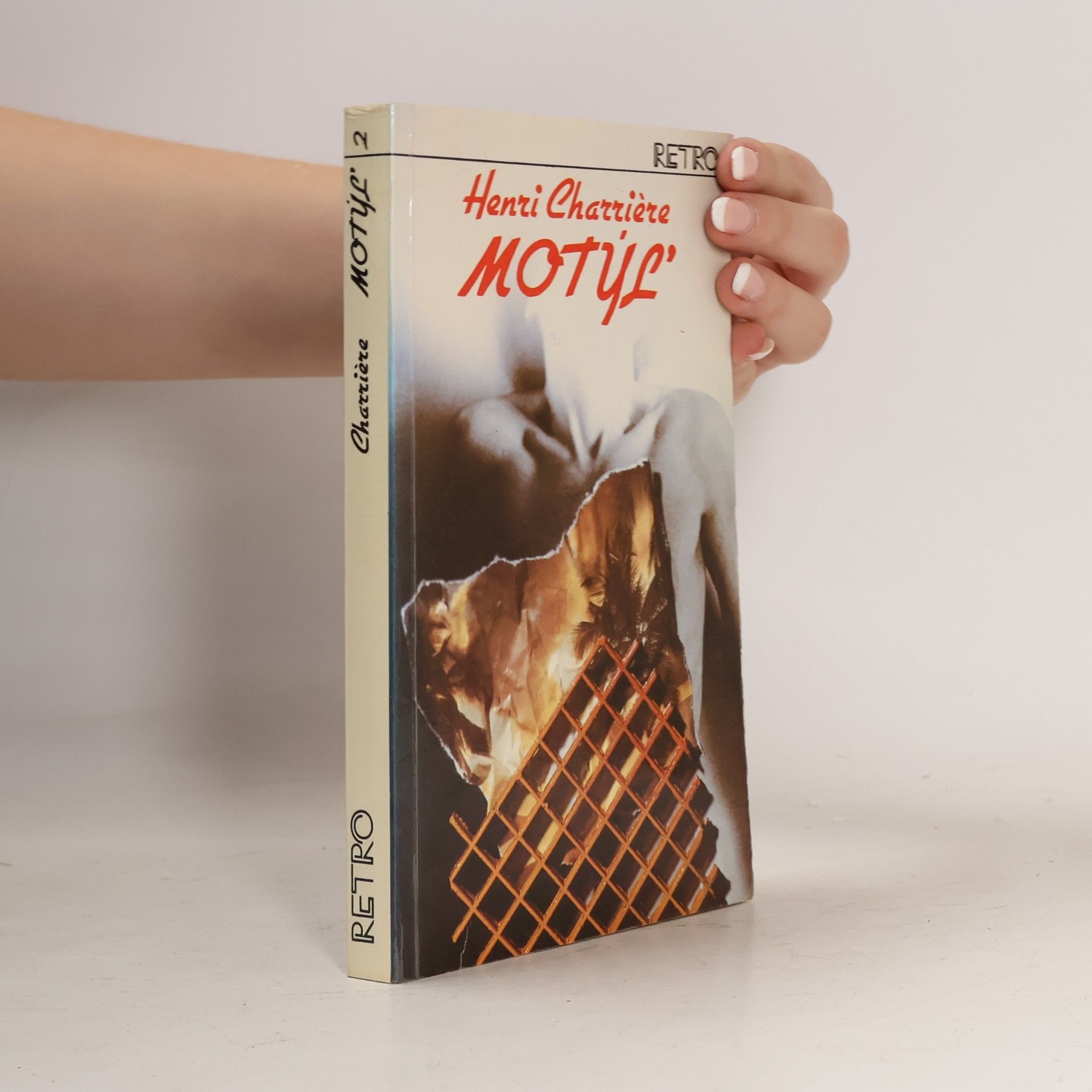 Motýľ 2