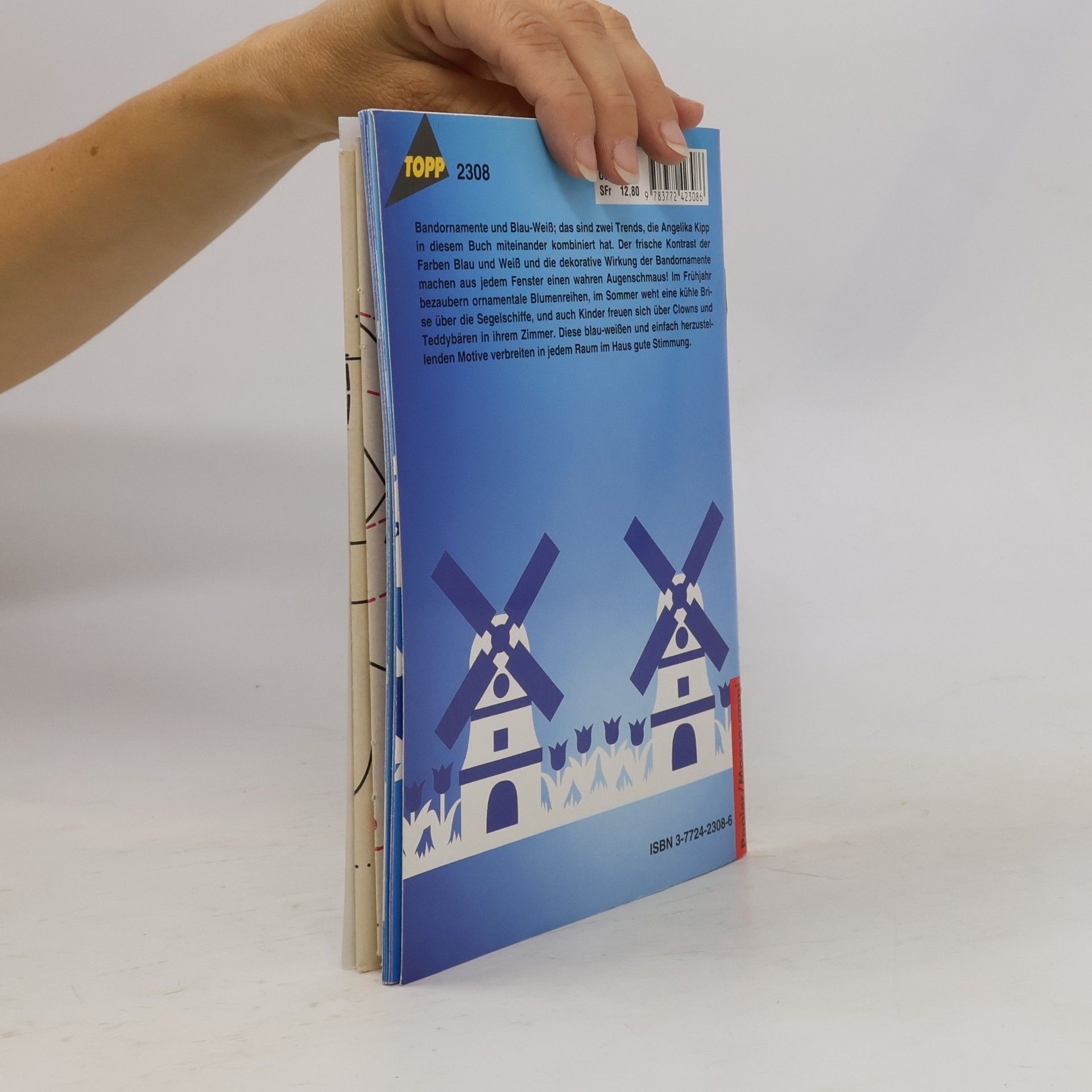 Angelika Kipp Bandornamente blauweiß