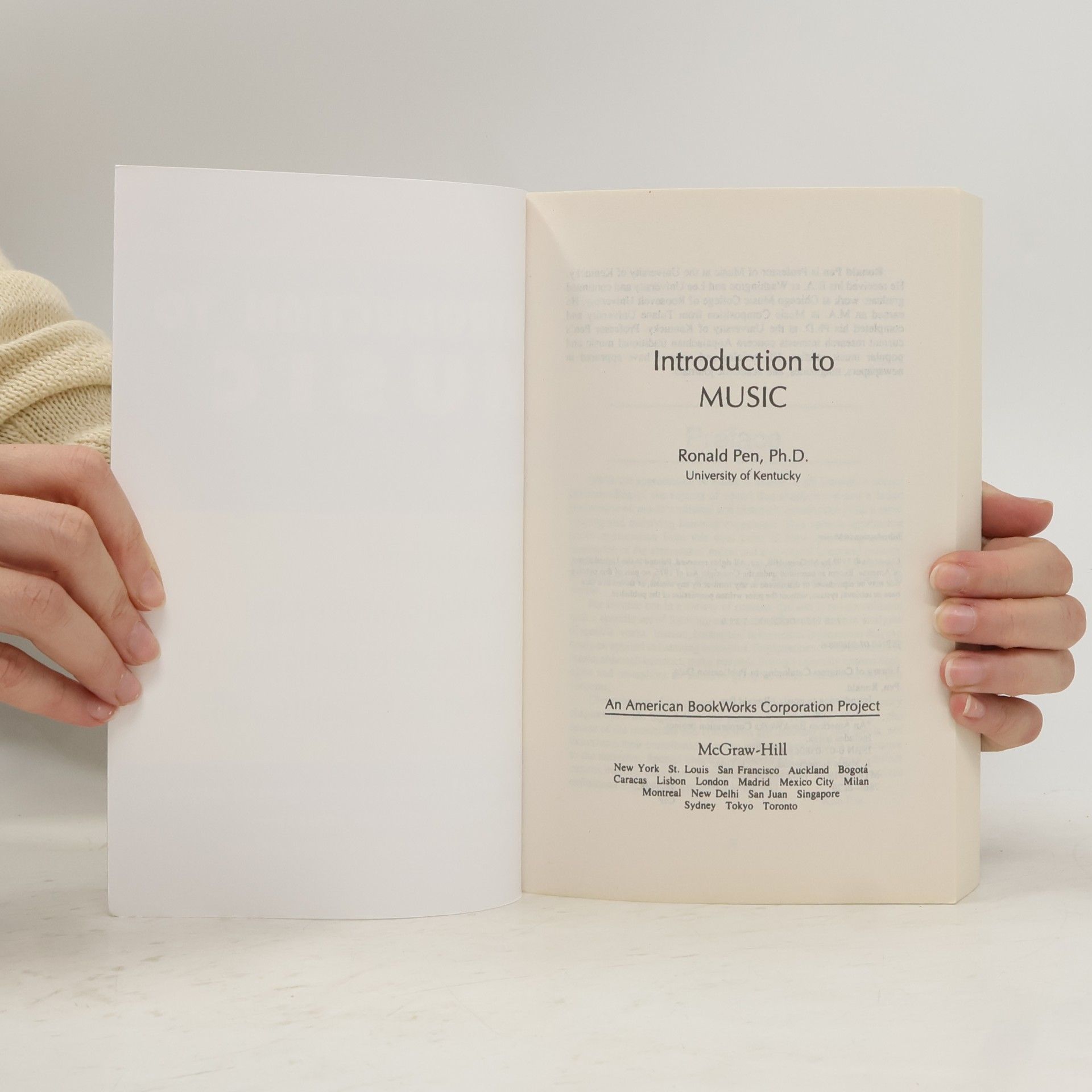 Roland Penrose Schaum's Outline: Introduction to Music