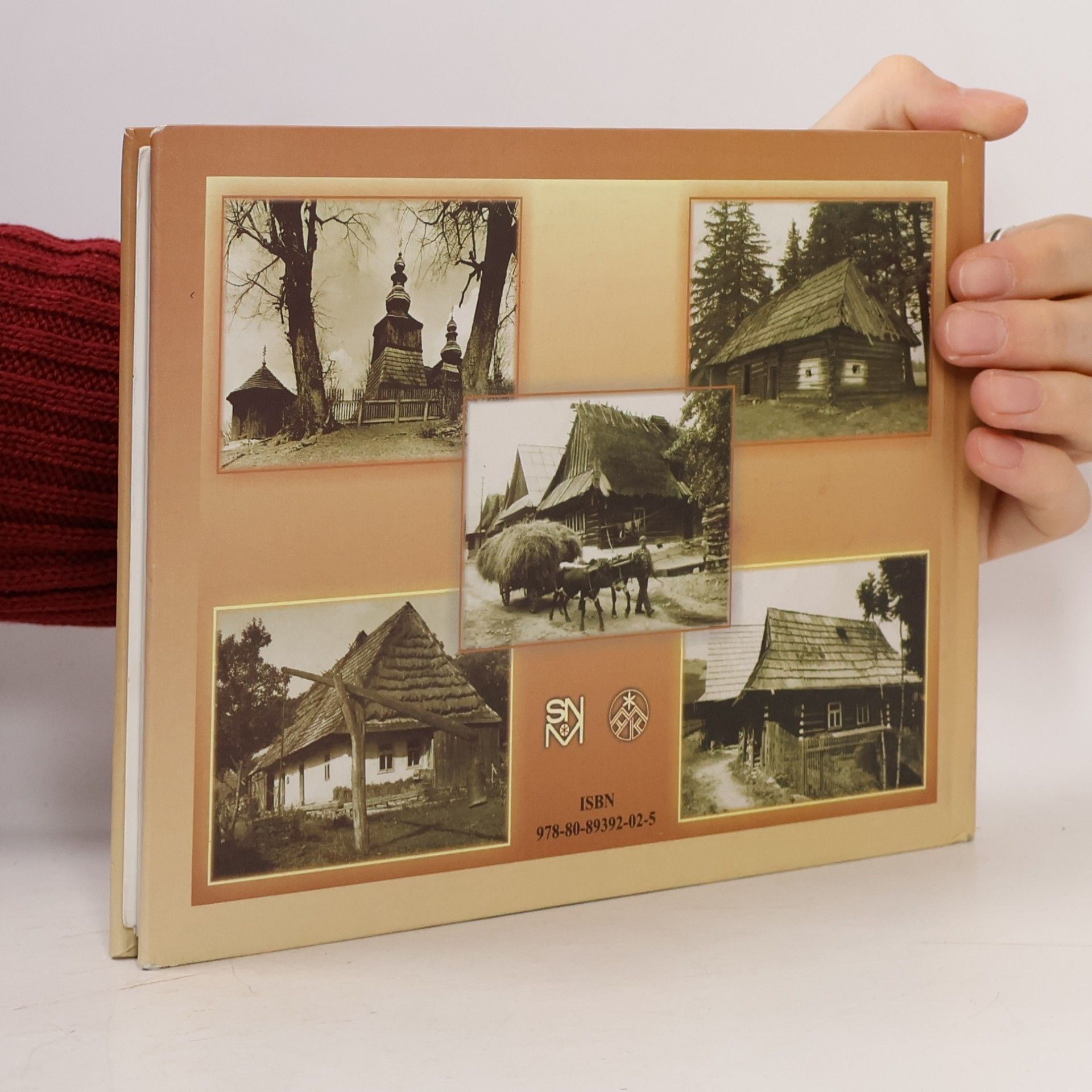 Miroslav Sopoliga Скансен у Свиднику : путівник по Етнографічній експозиції під відкритим небом СНМ - Музею української культури
