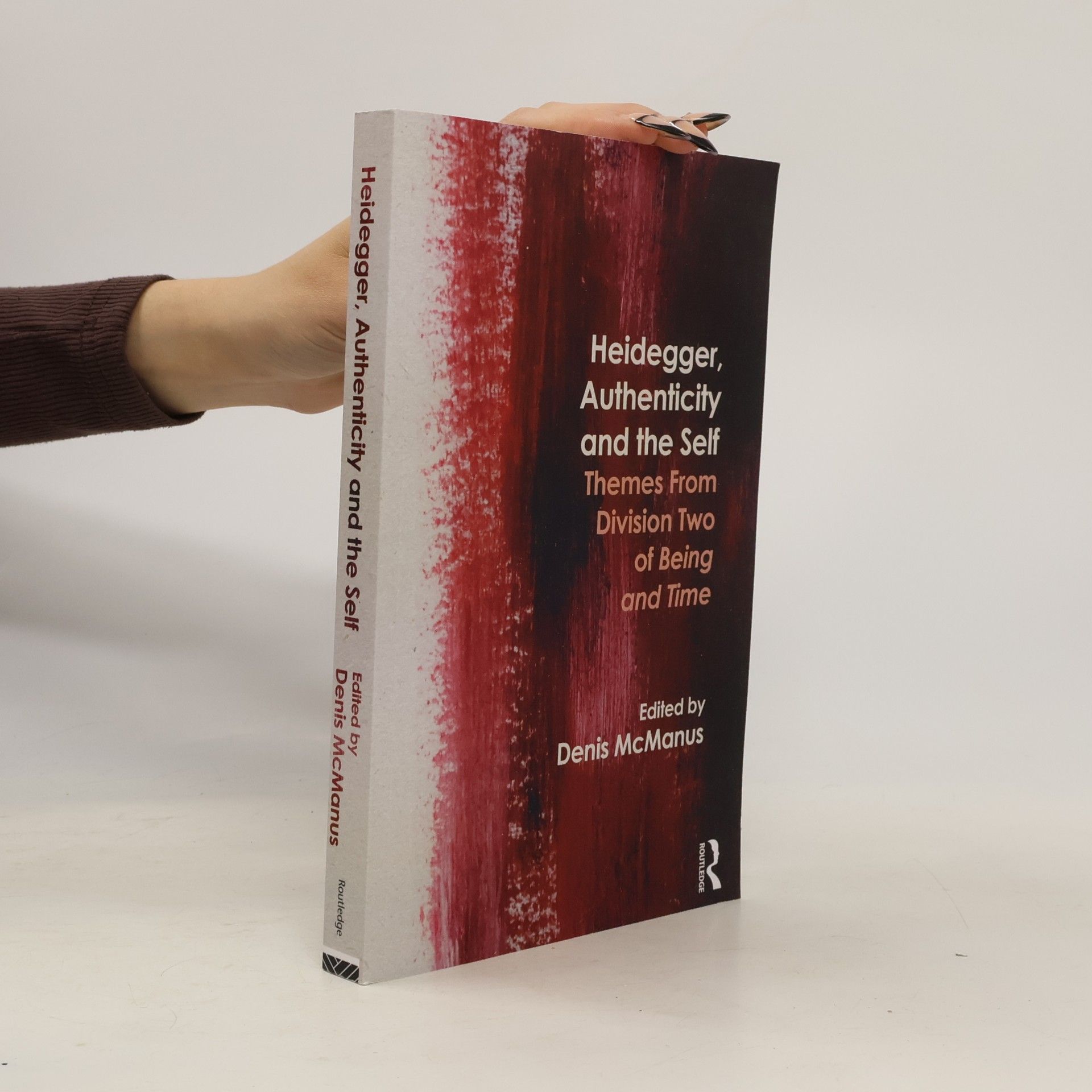 Autor neuveden Heidegger, Authenticity and the Self