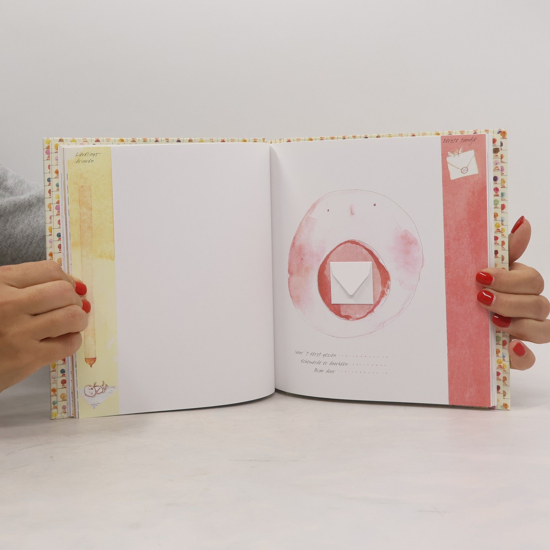 Sara Midda Baby Groeiboek