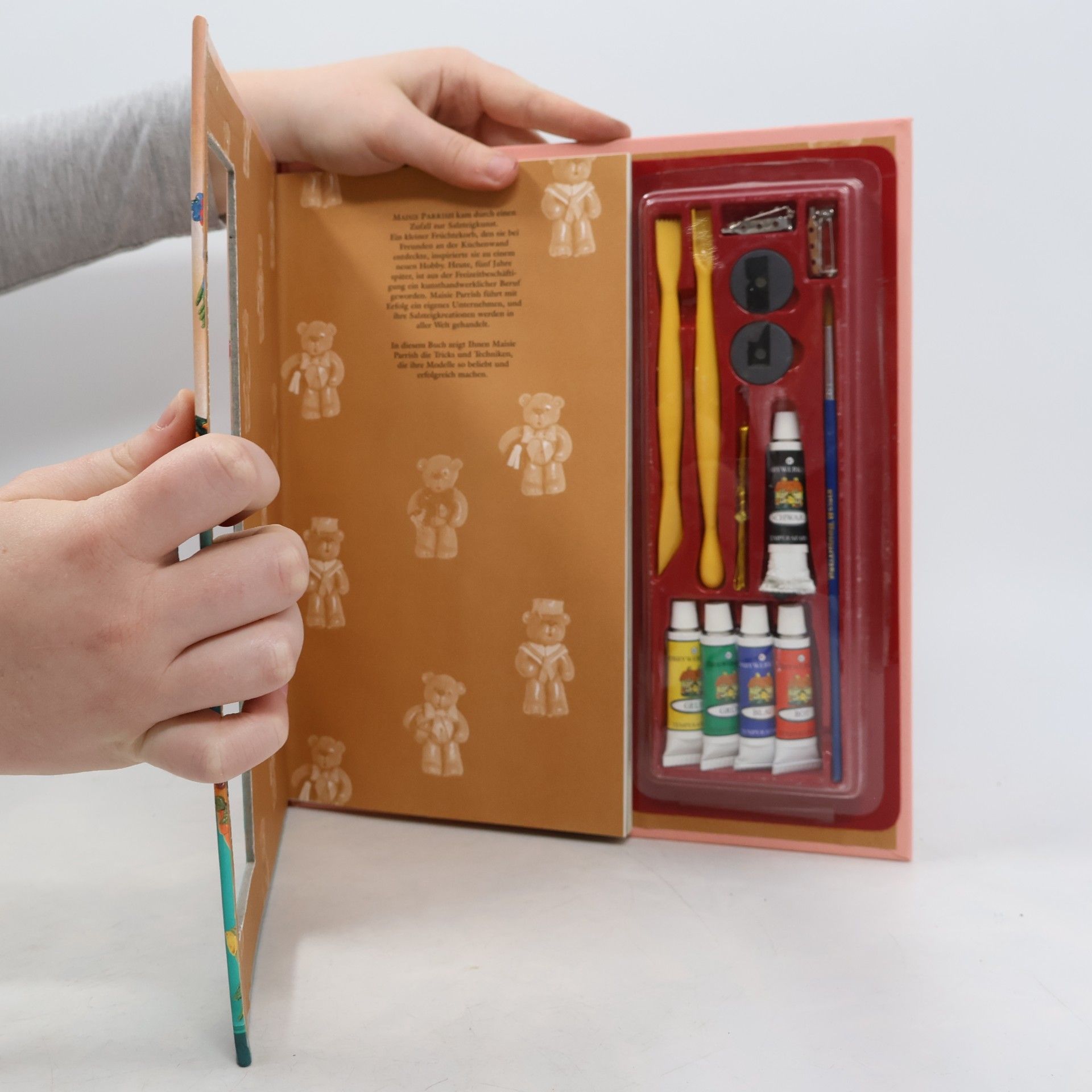 Maisie Parrish Kreativ mit Salzteig