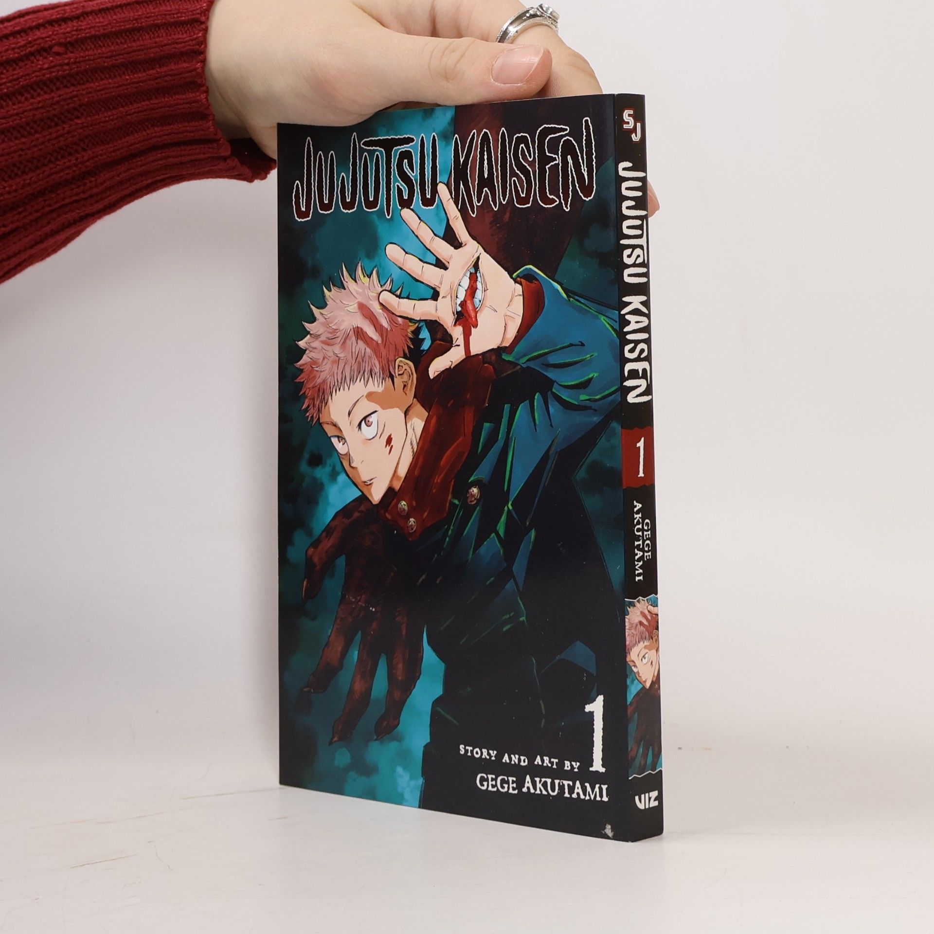 Gege Akutami Jujutsu Kaisen Volume 1