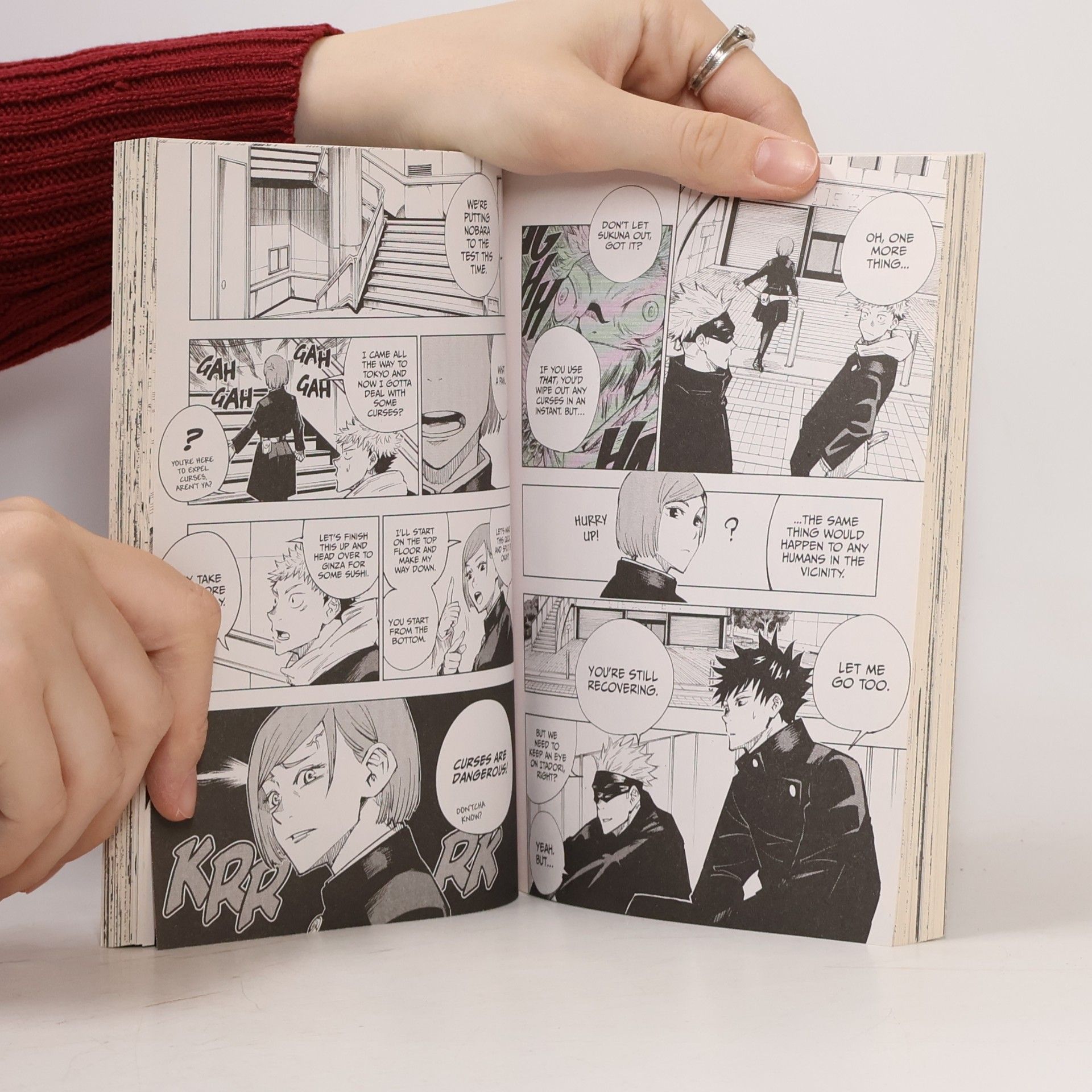 Gege Akutami Jujutsu Kaisen Volume 1