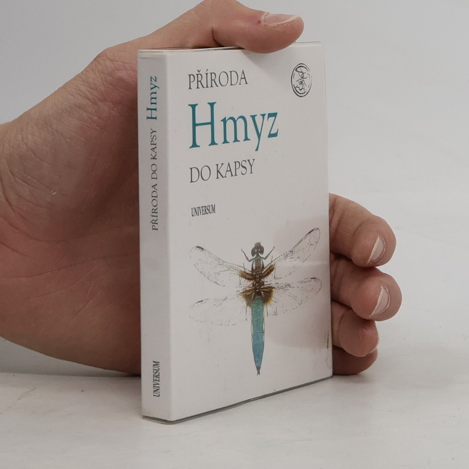 Autorenkollektiv Hmyz : příroda do kapsy