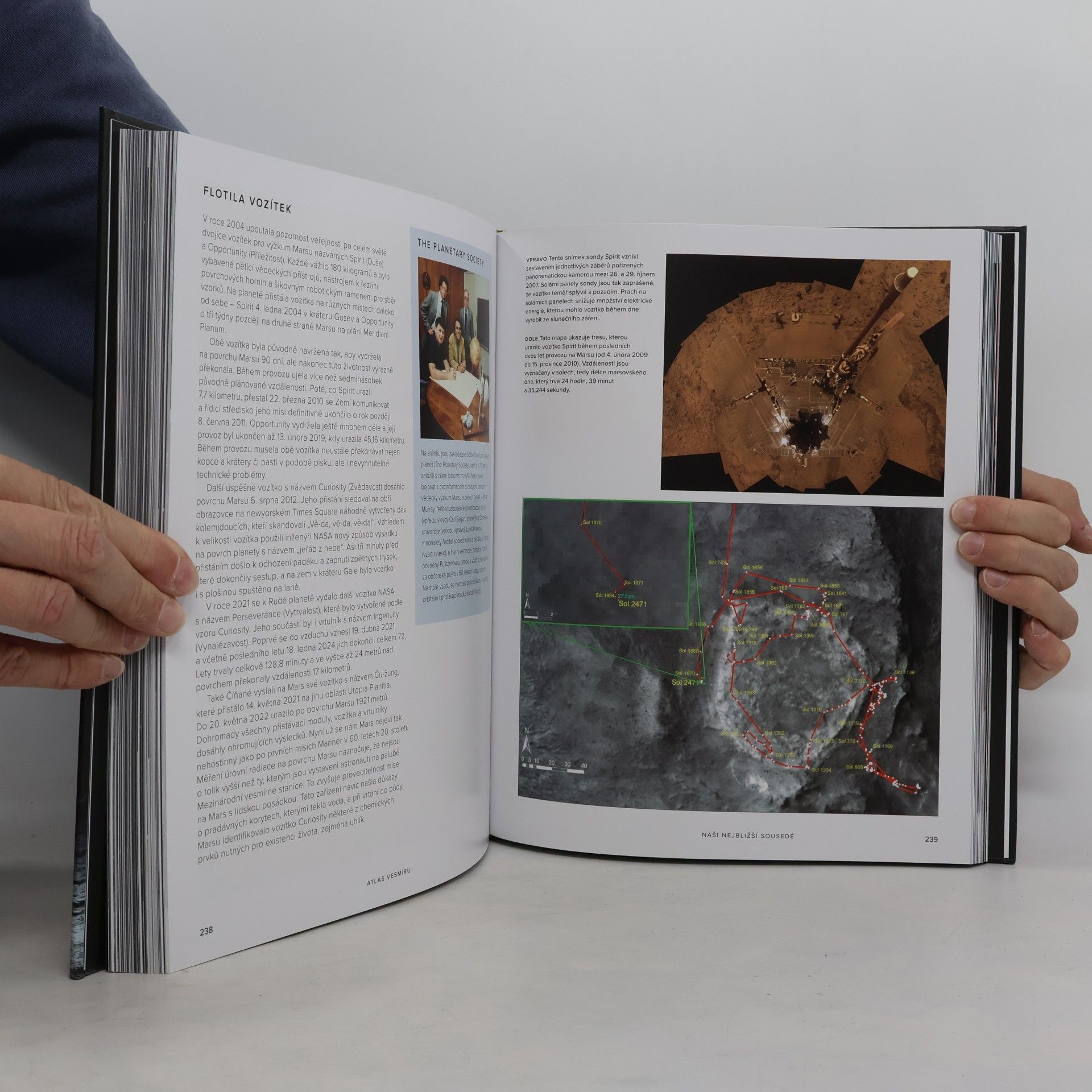 Roger D. Launius Atlas vesmíru