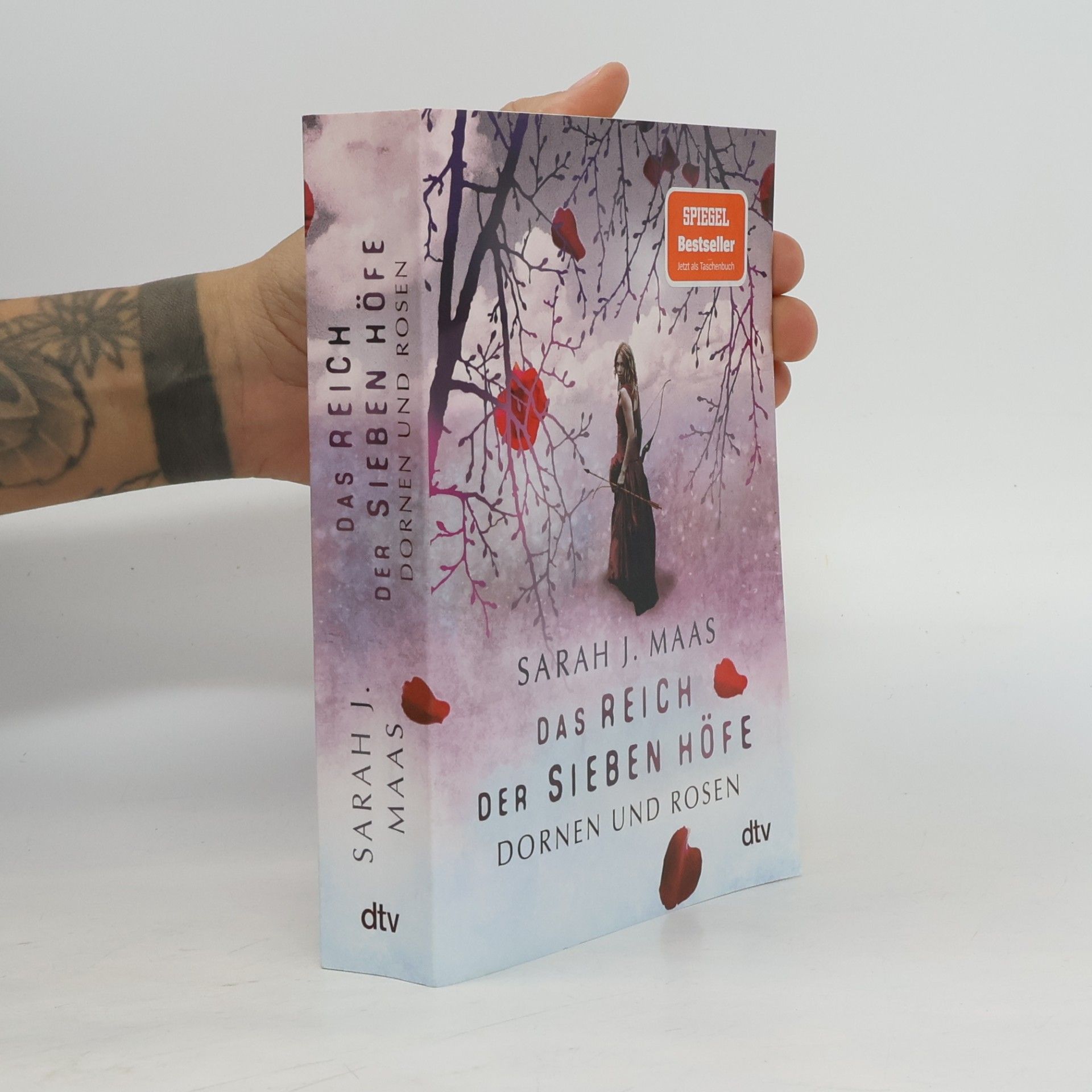 Sarah J. Maas Das Reich der sieben Höfe. Dornen und Rosen