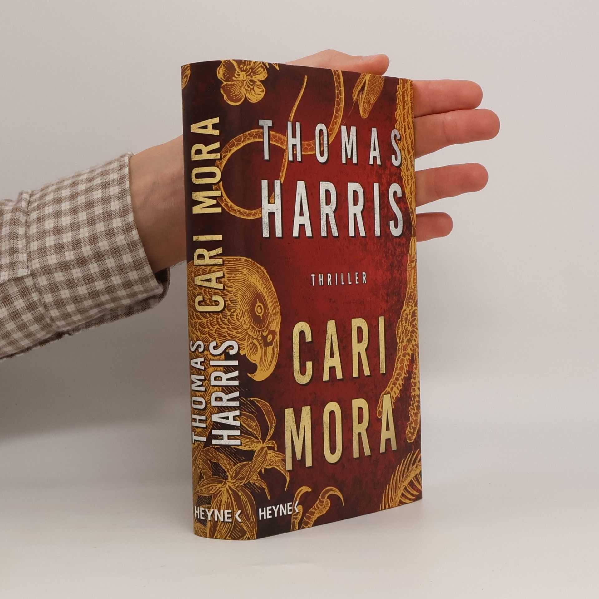 Thomas Harris Cari Mora