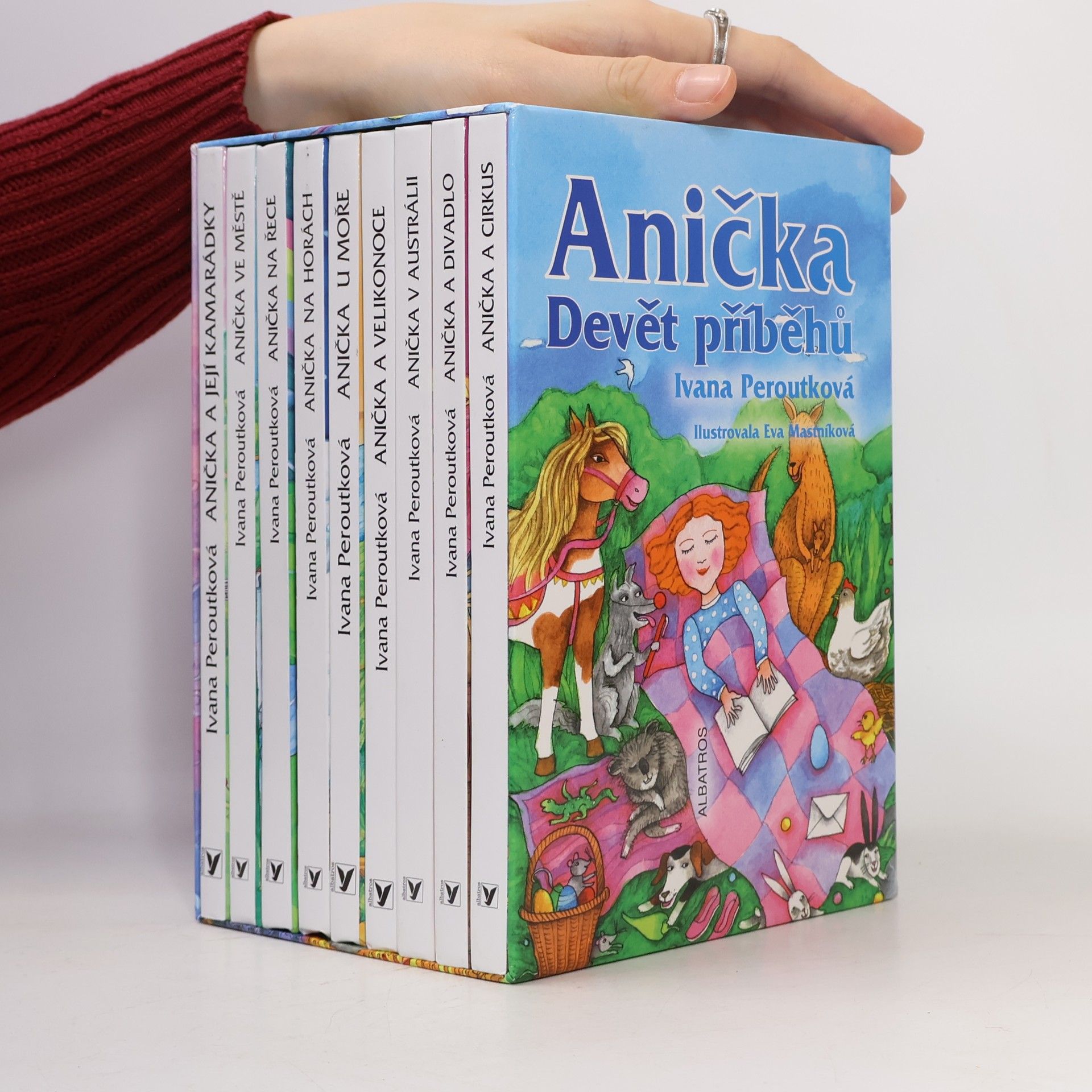 Ivana Peroutková Anička. Devět příběhů. (díly viz foto)