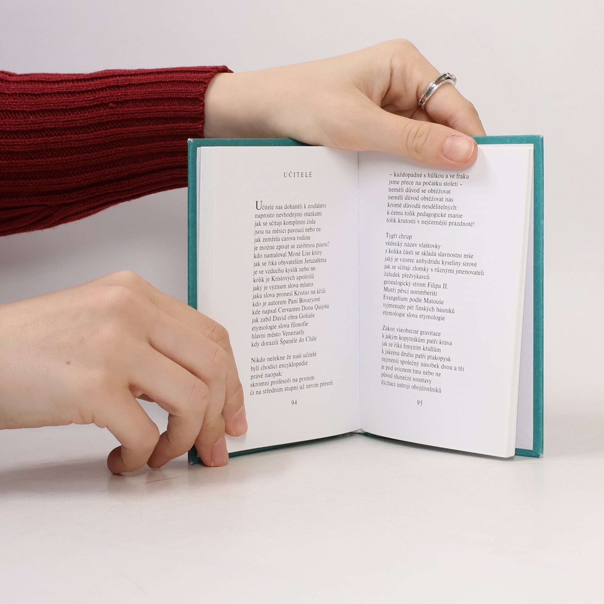 Nicanor Parra Básně proti plešatění