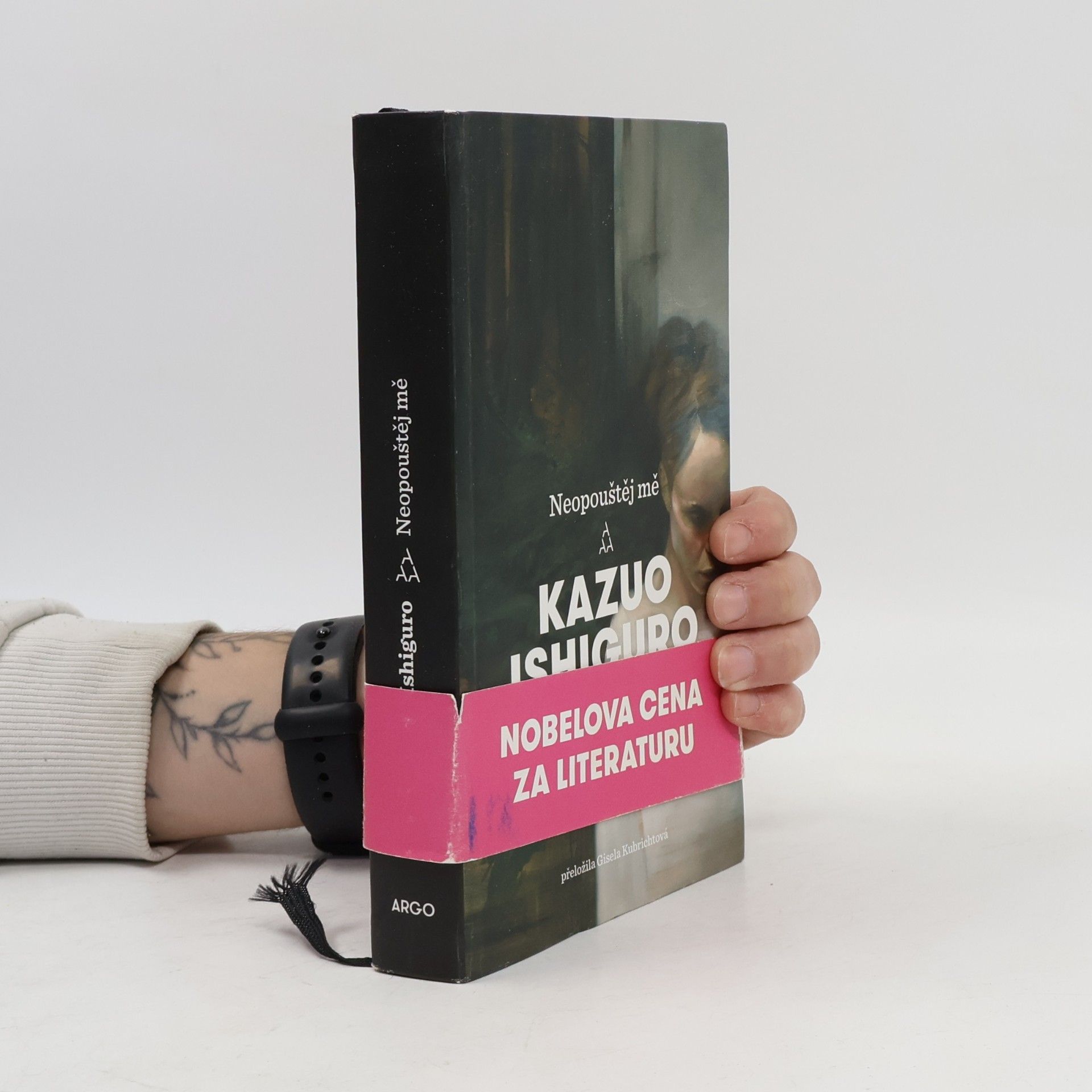 Kazuo Ishiguro Neopouštěj mě