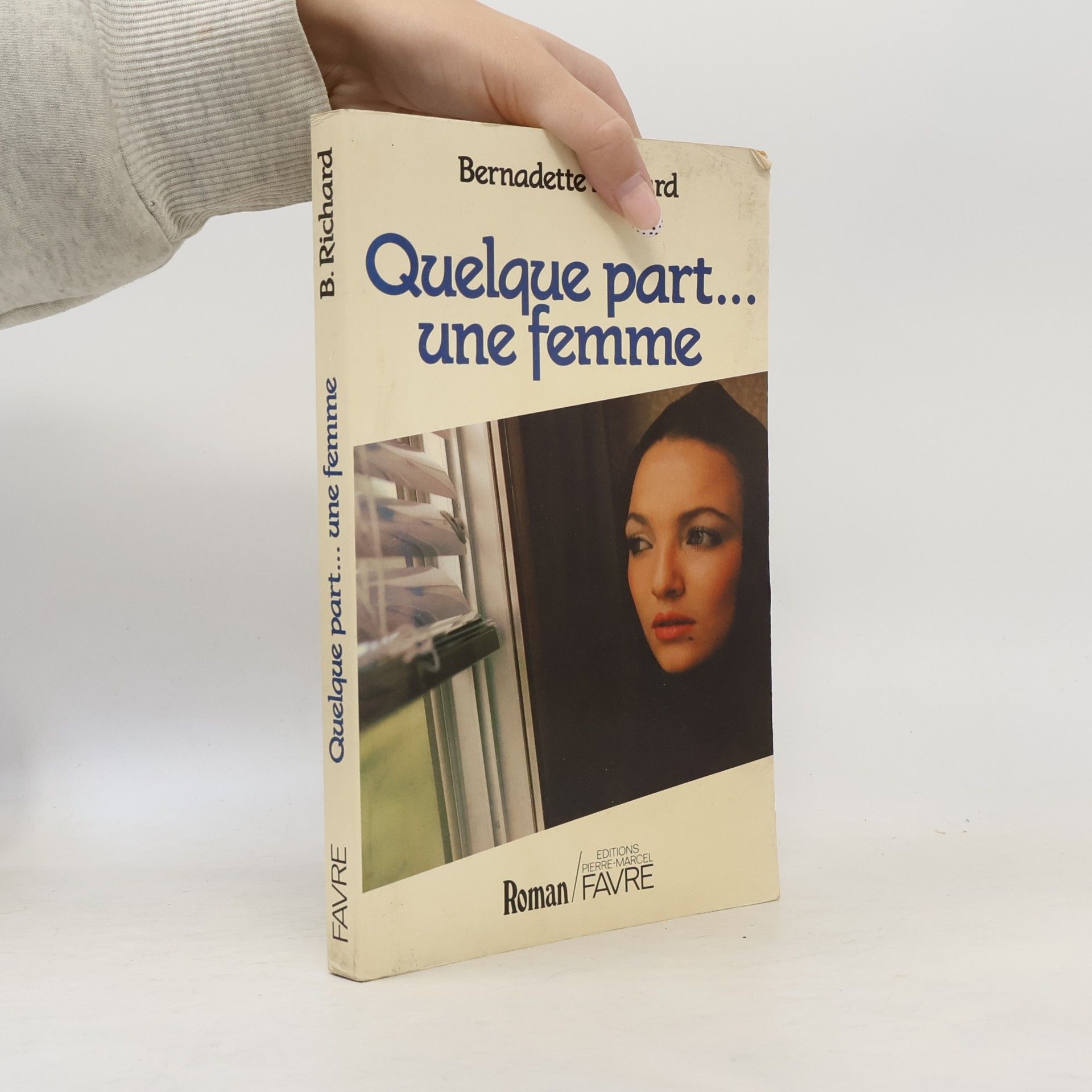 Quelque part... une femme