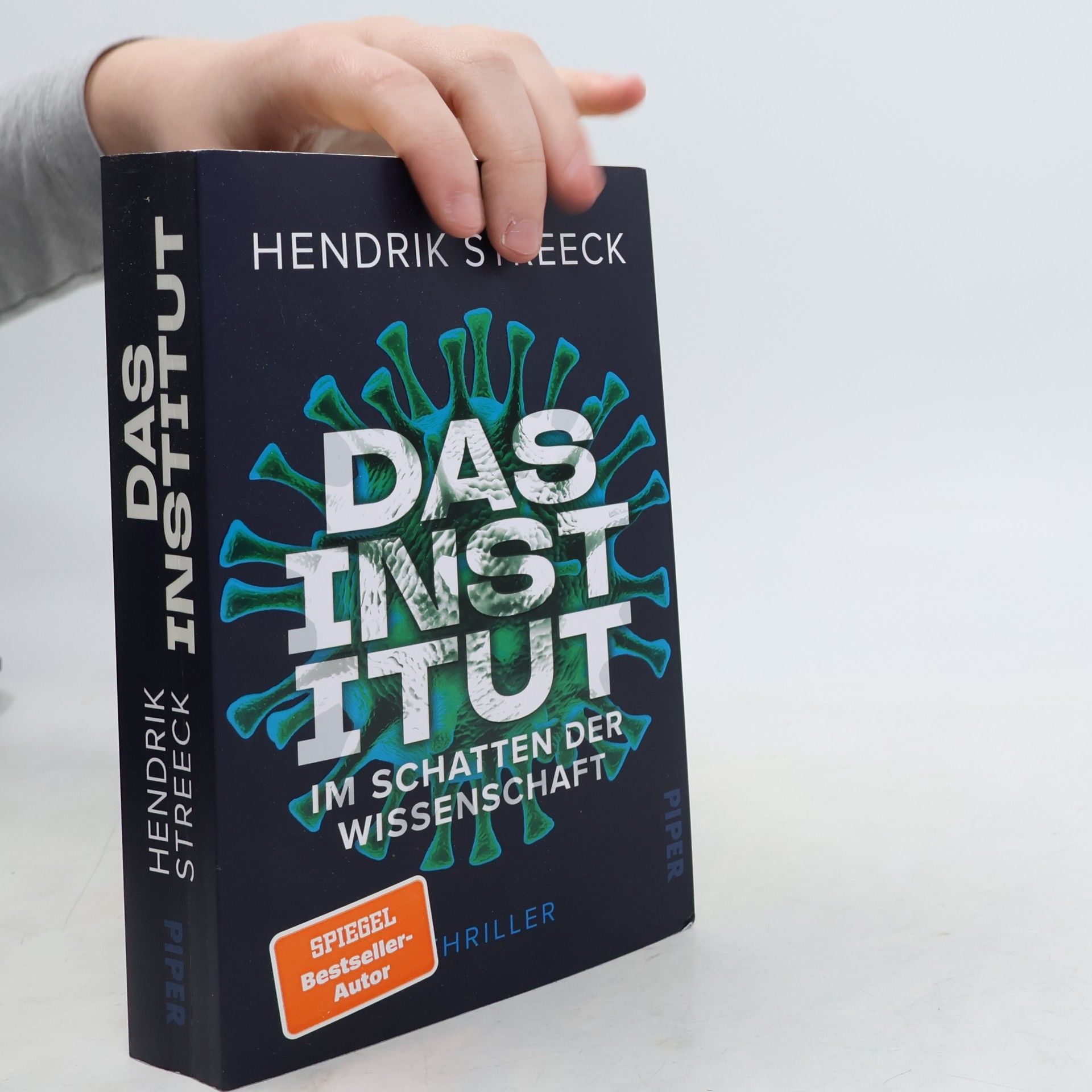 Das Institut – Im Schatten der Wissenschaft