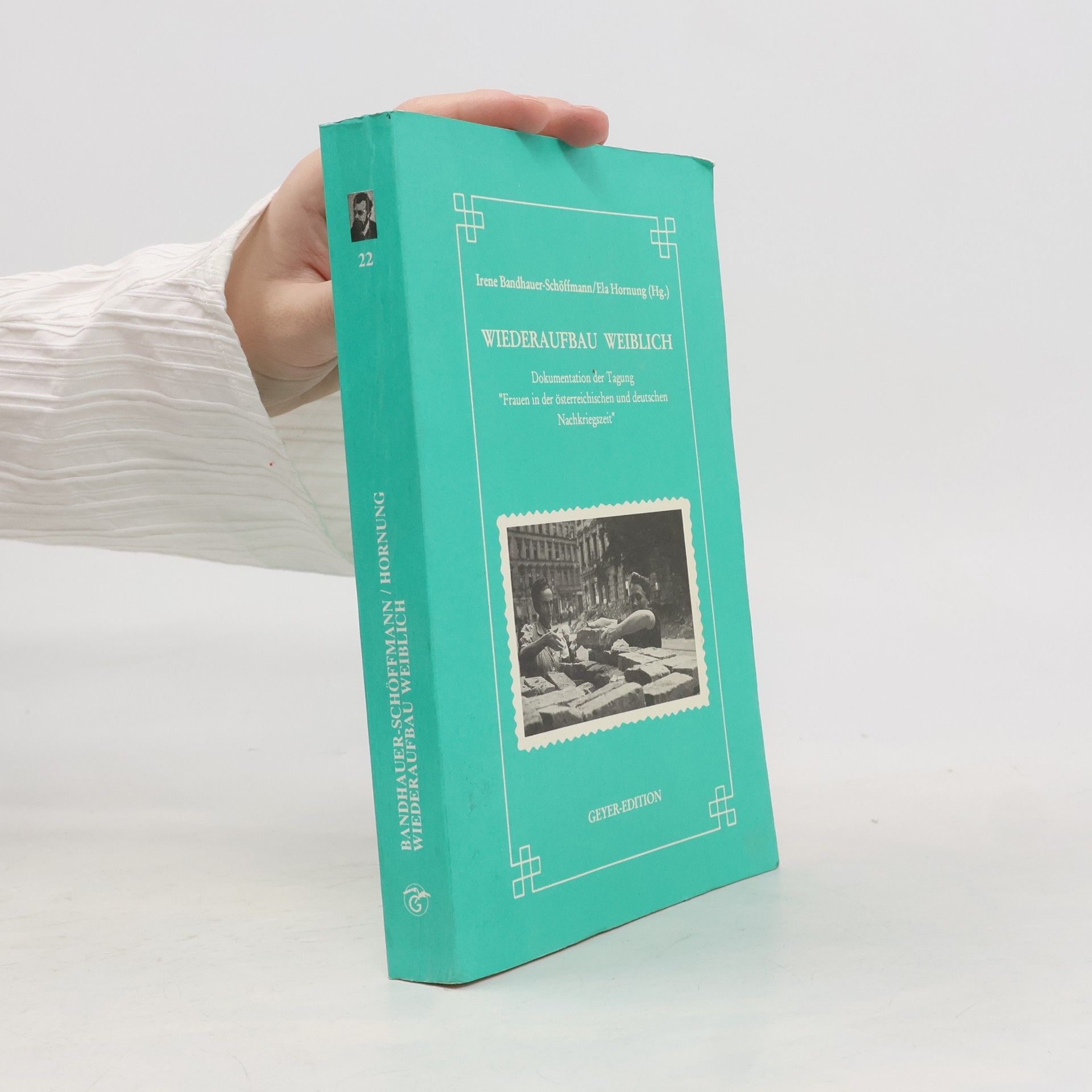 Wiederaufbau Weiblich