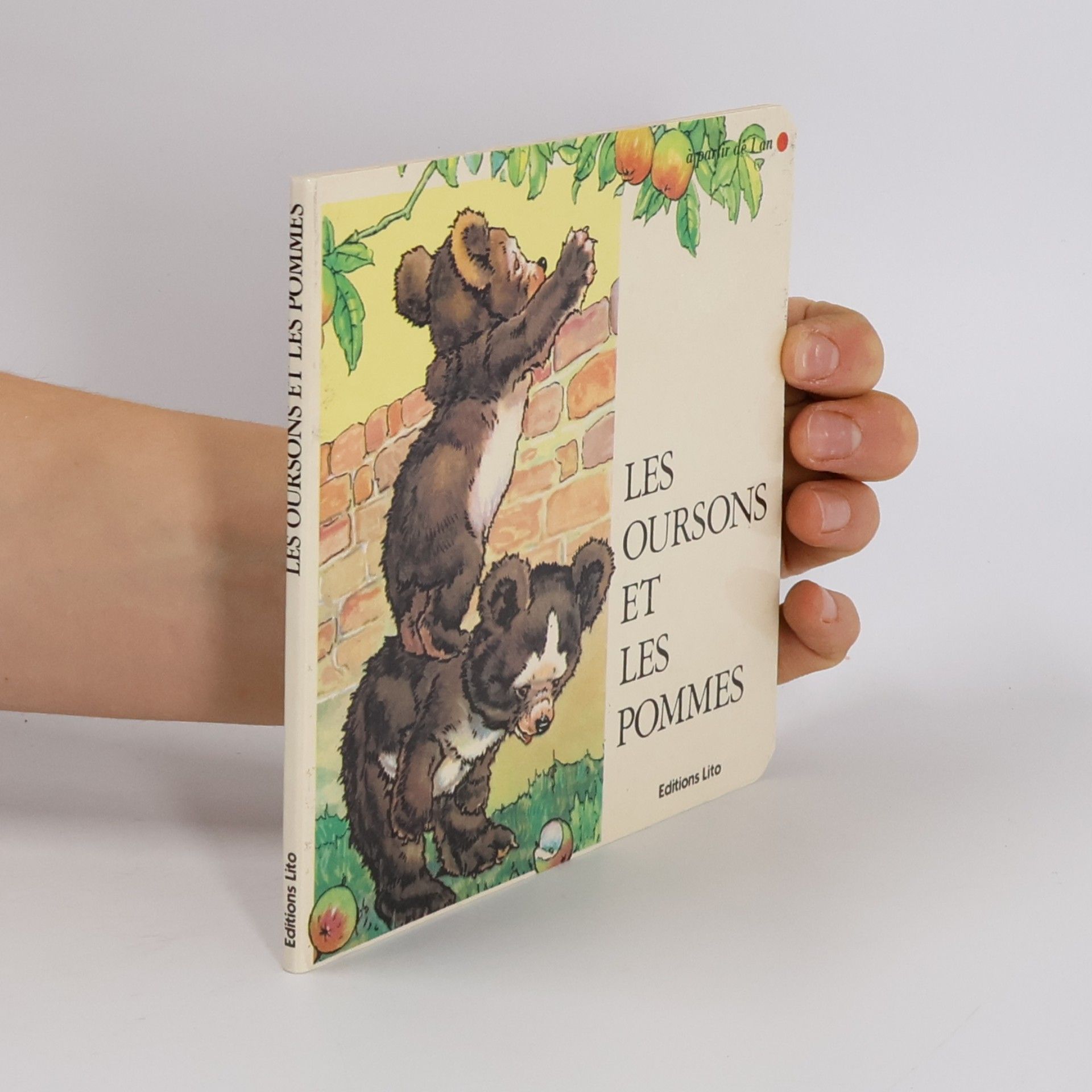 Mora Dolorès L'ecole des petits poussinsL'ecole des petits poussins