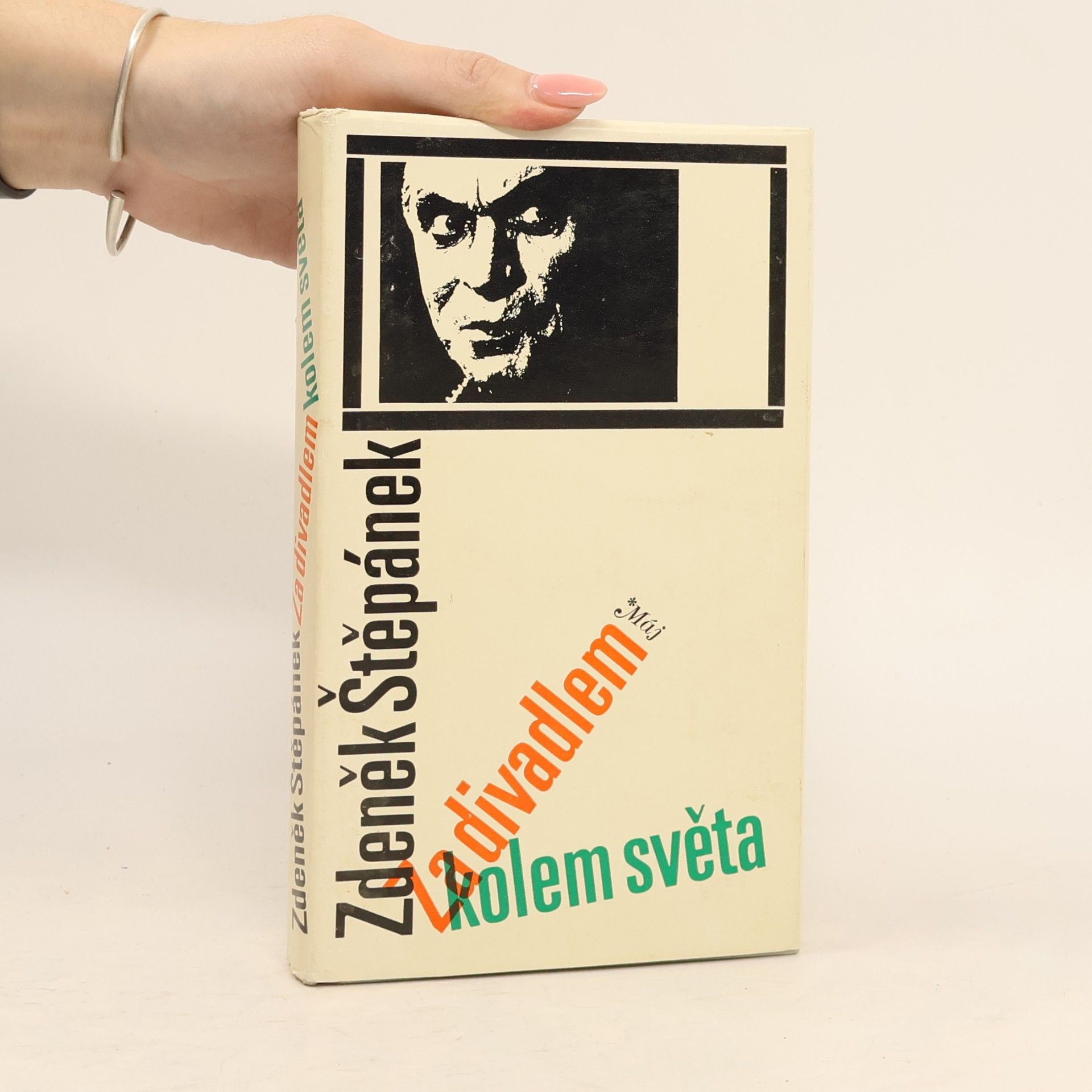 Zdeněk Štěpánek Za divadlem kolem světa