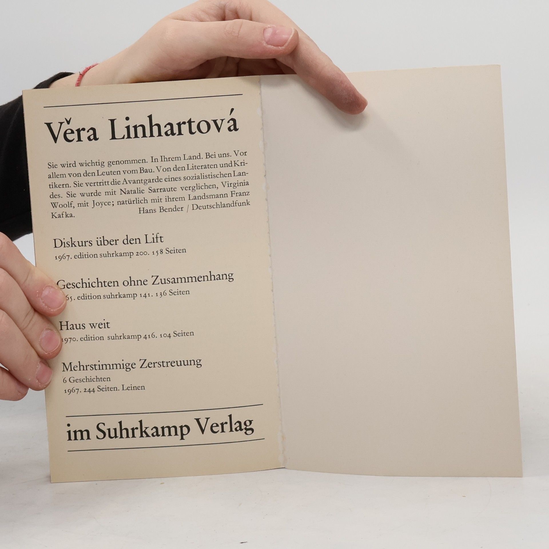 Věra Linhartová Mehrstimmige Zerstreuung