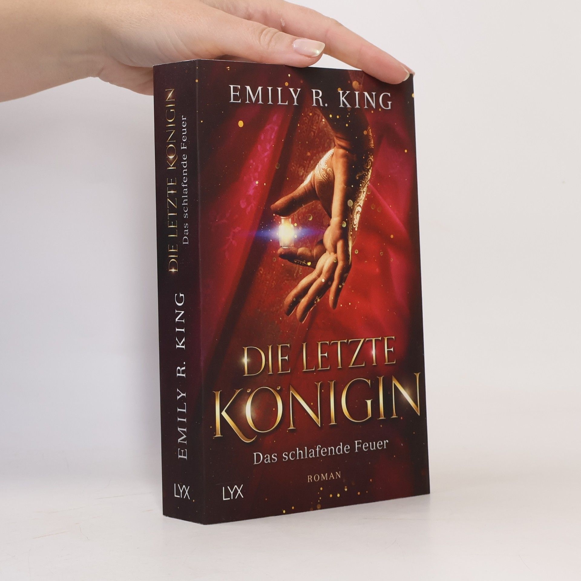 Emily R. King Das schlafende Feuer