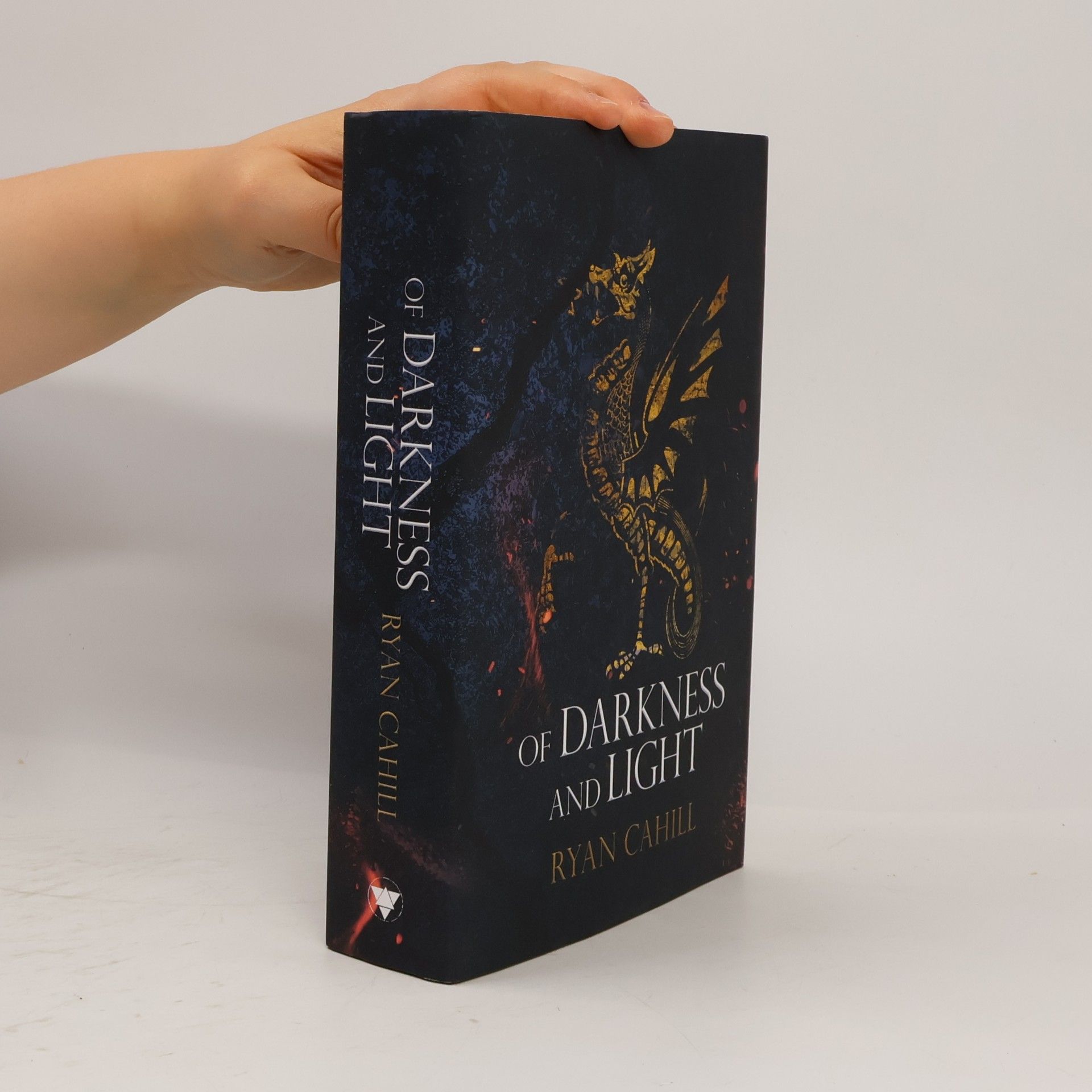 Ryan Cahill Of Darkness and Light: An Epic Fantasy Adventure