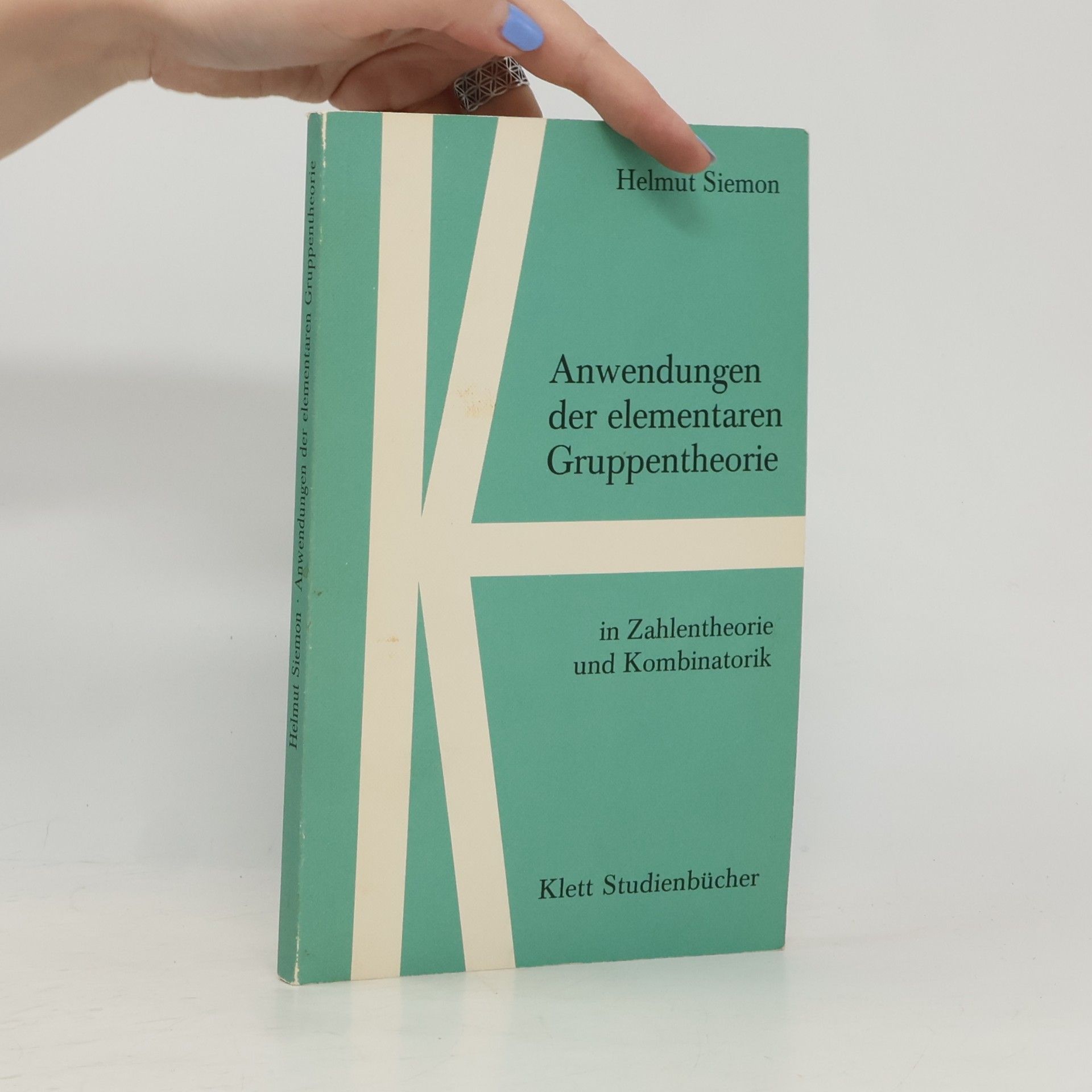 Anwendungen der elementaren Gruppentheorie