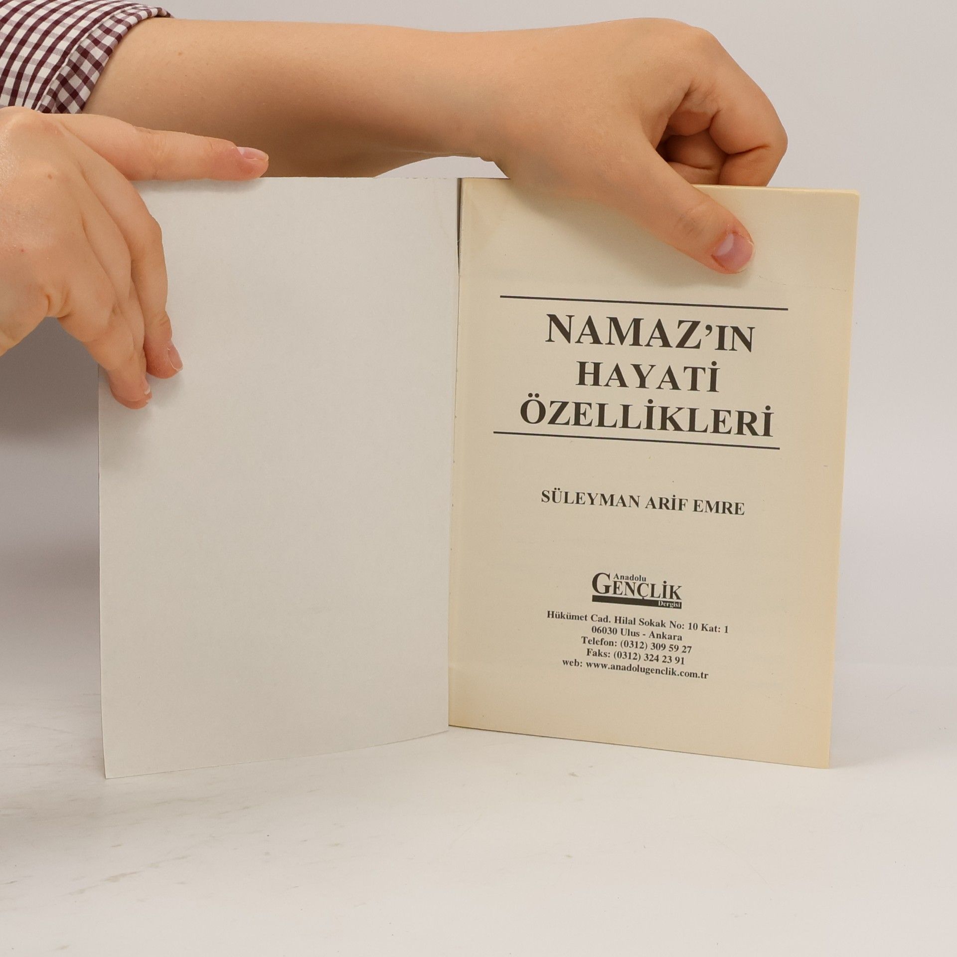 Süleyman Ari̇f Emre Namaz'ın Hayati Özellikleri
