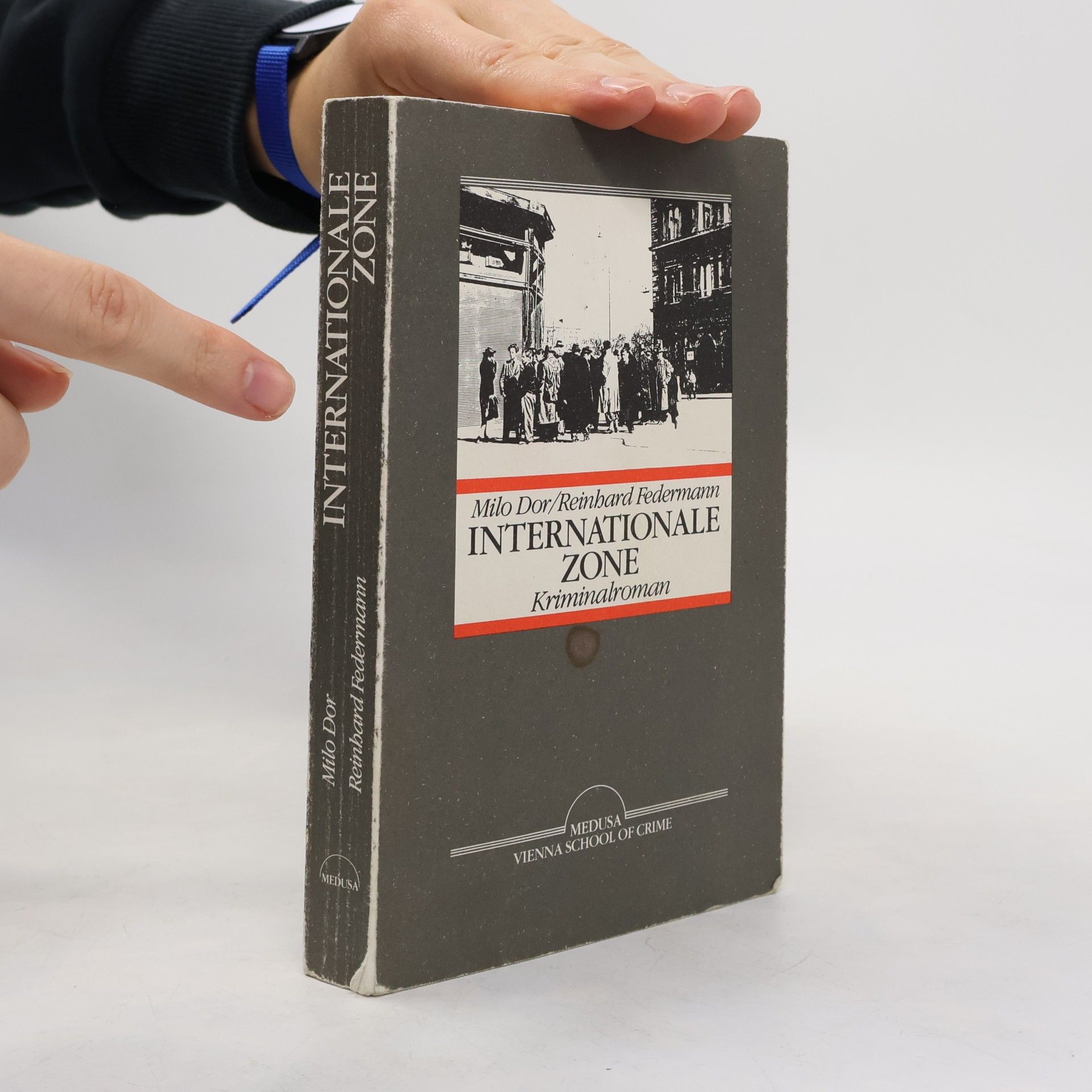 Reinhard Federmann Internationale Zone