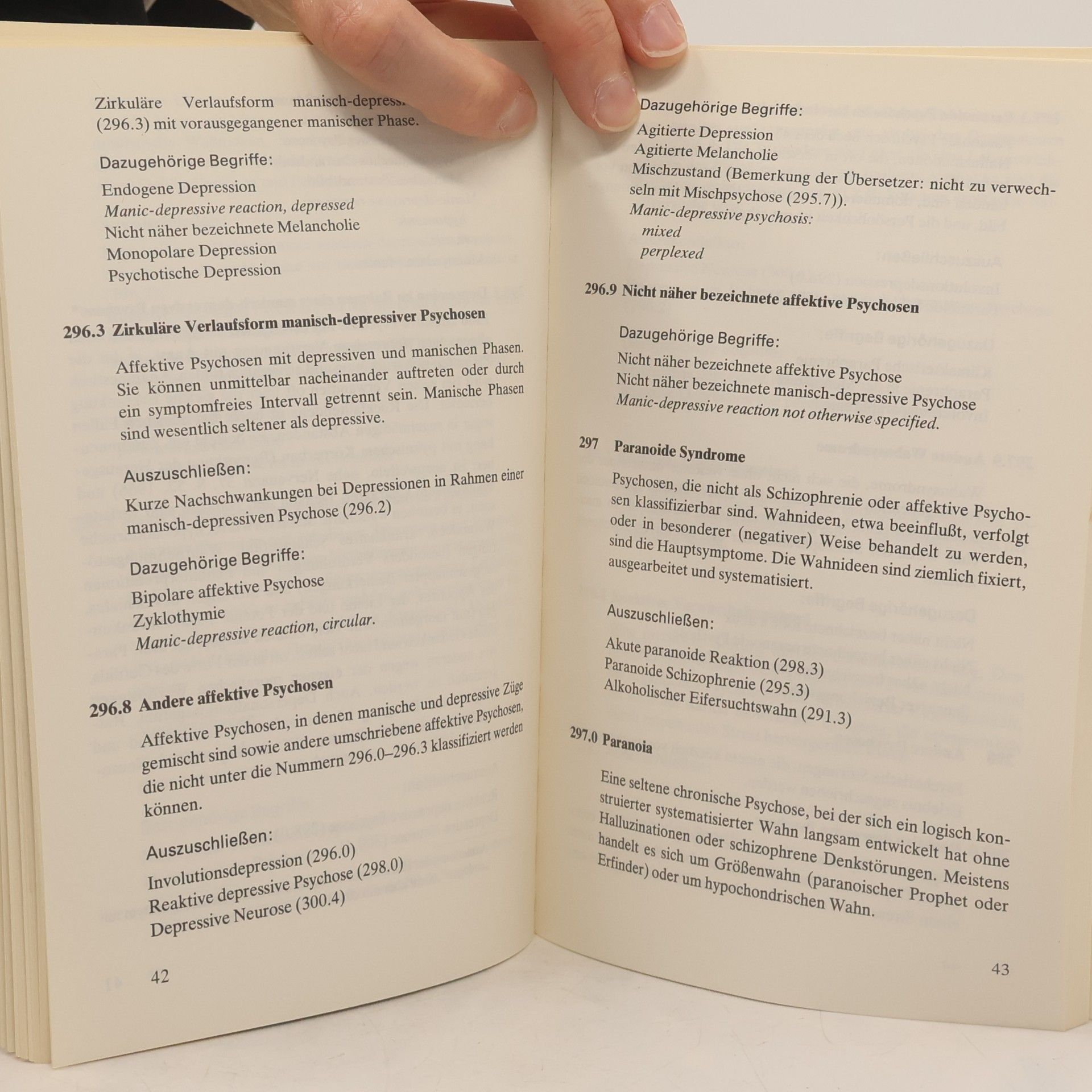 W. Mombour Diagnosenschlüssel und Glossar psychiatrischer Krankheiten