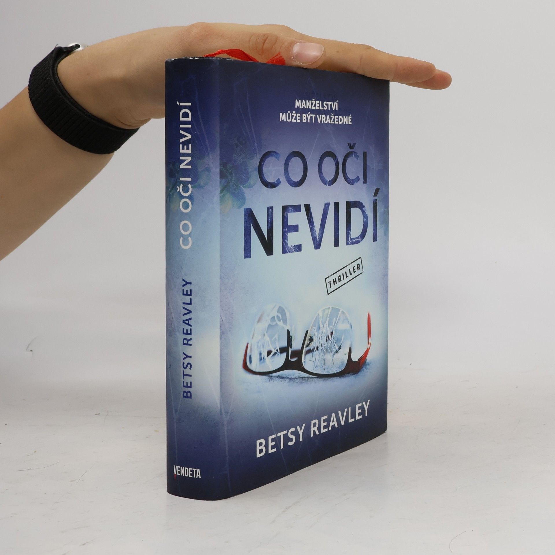 Iva Šindelková Co oči nevidí