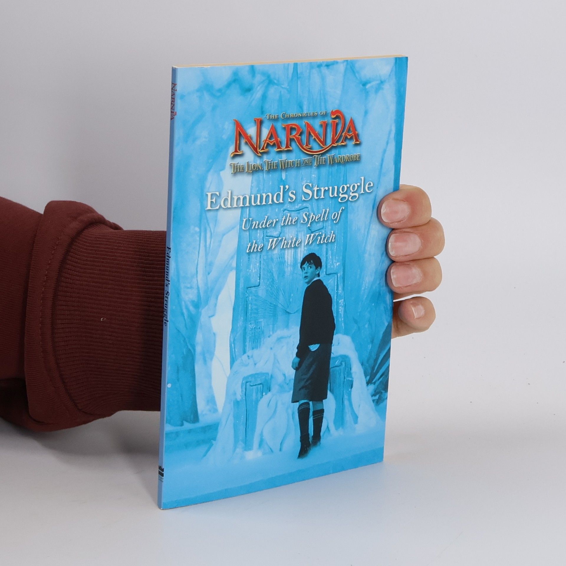Narnia. Edmund's struggle. Under the spell of the white witch