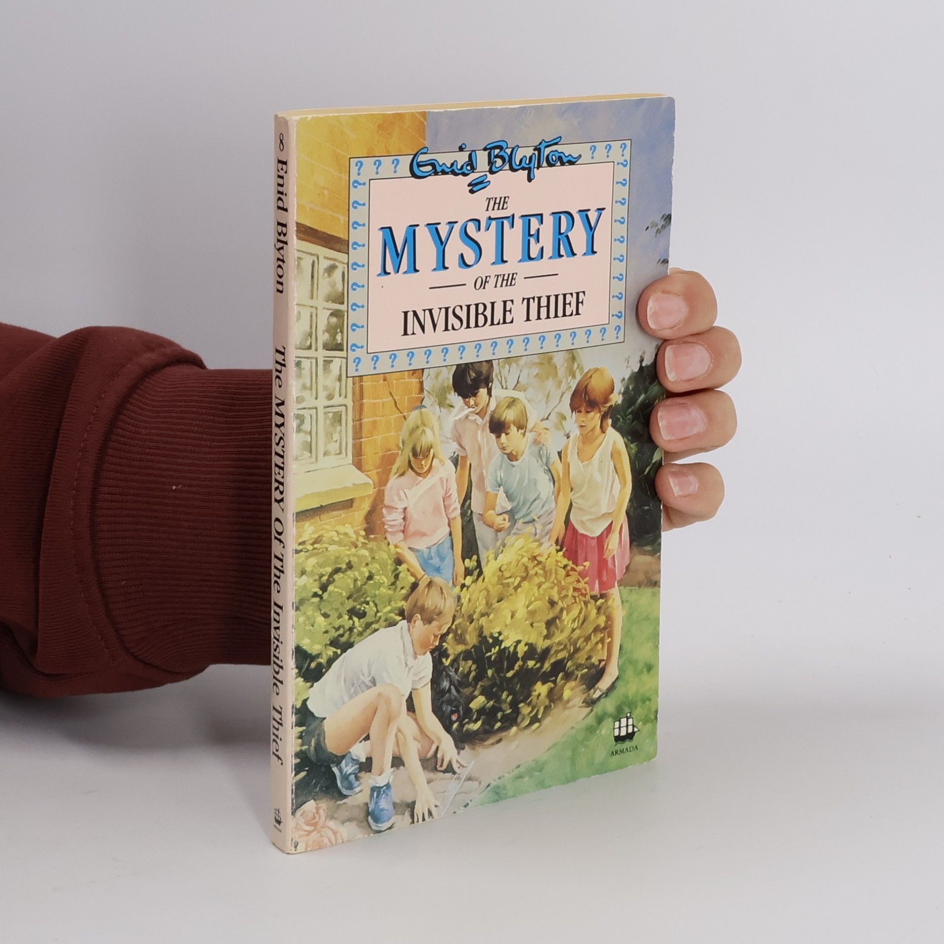 Enid Blyton The Mystery of the Invisible Thief