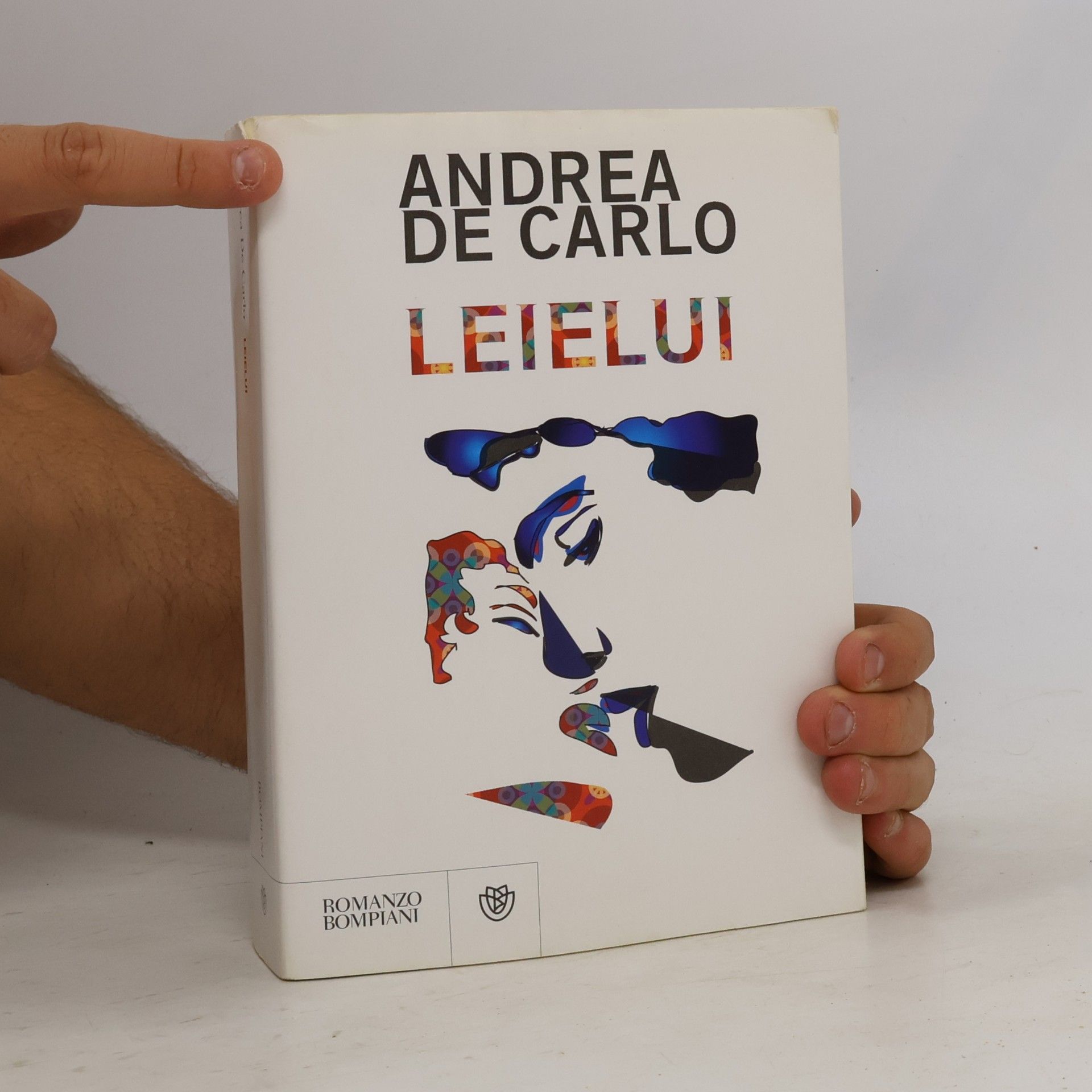 Andrea De Carlo Leielui