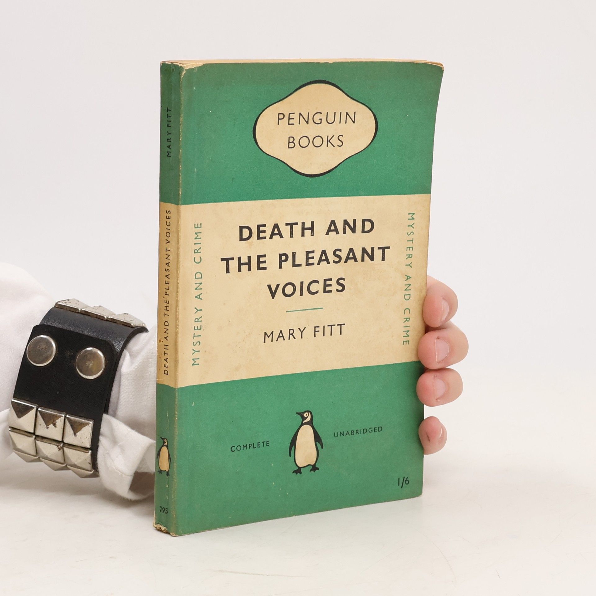 Mary Fitt Death And The Pleasant Voices