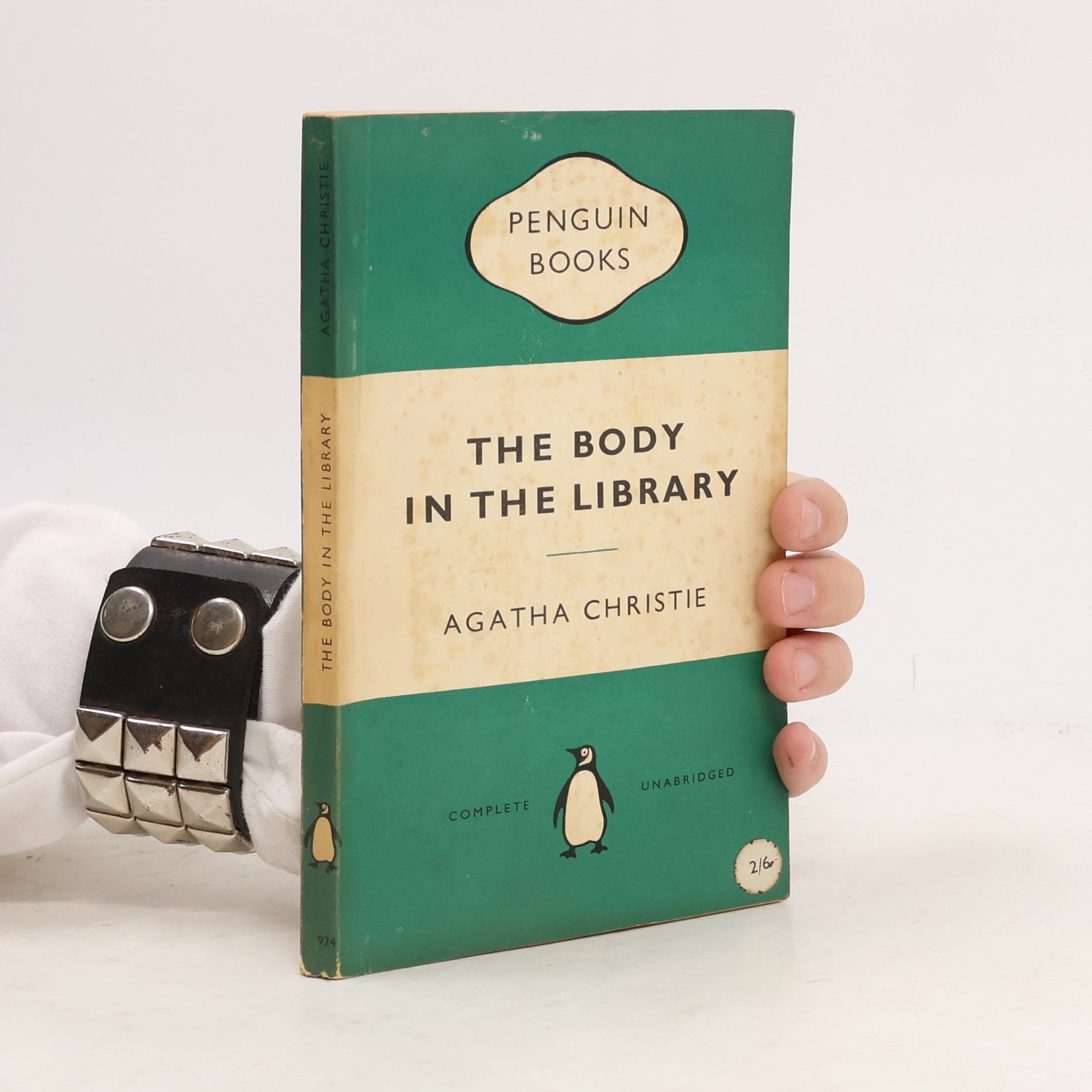 Agatha Christie The Body in the Library