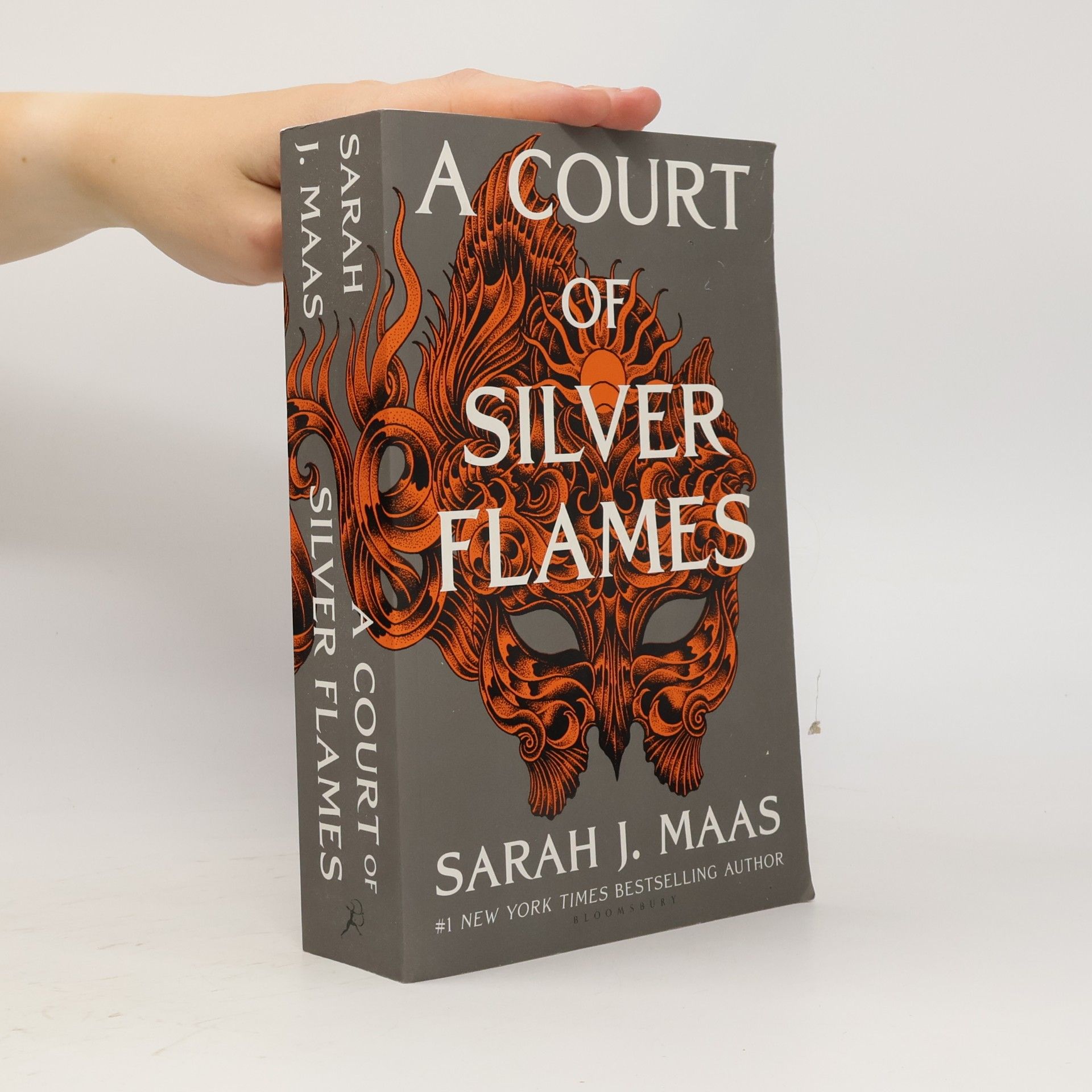 A Court of Silver Flames