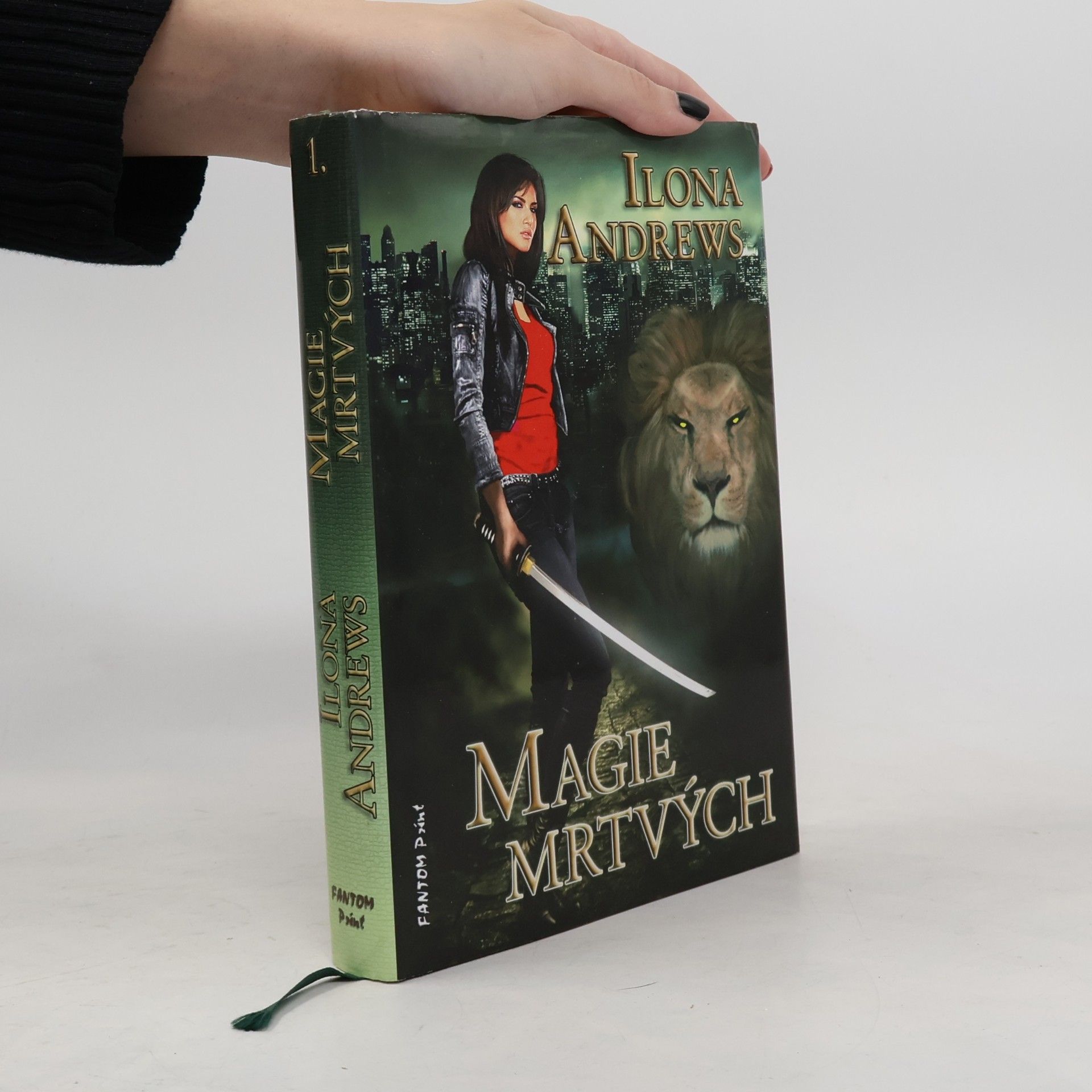 Ilona Andrews Magie mrtvých