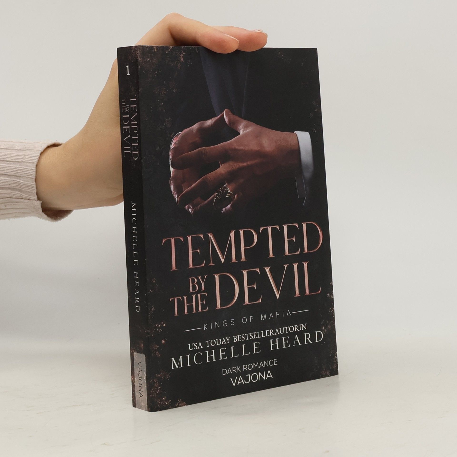 Michelle Heard Kings of Mafia - 1: Tempted by the Devil