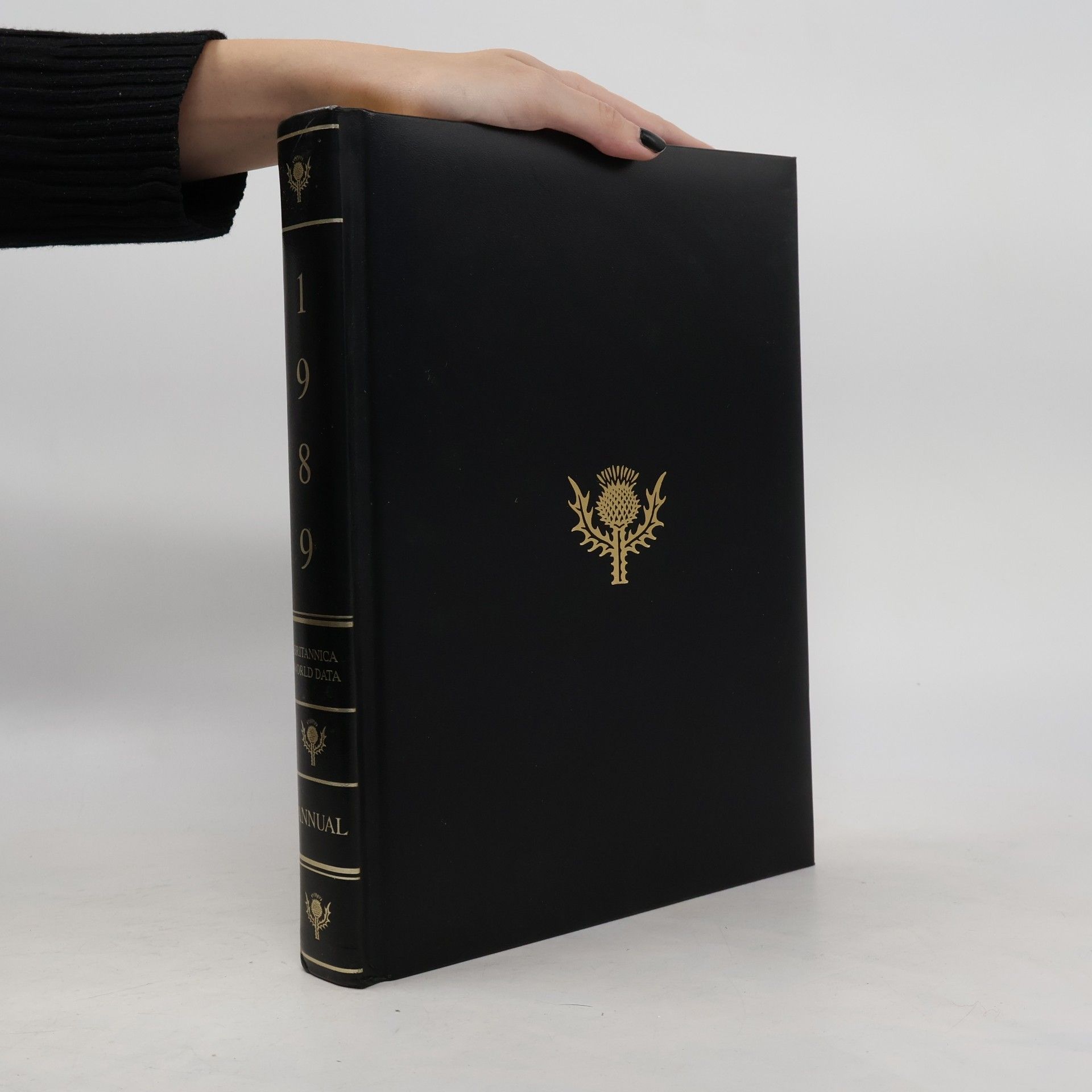 Various authors Encyclopaedia Britannica 1989. Book of the Year