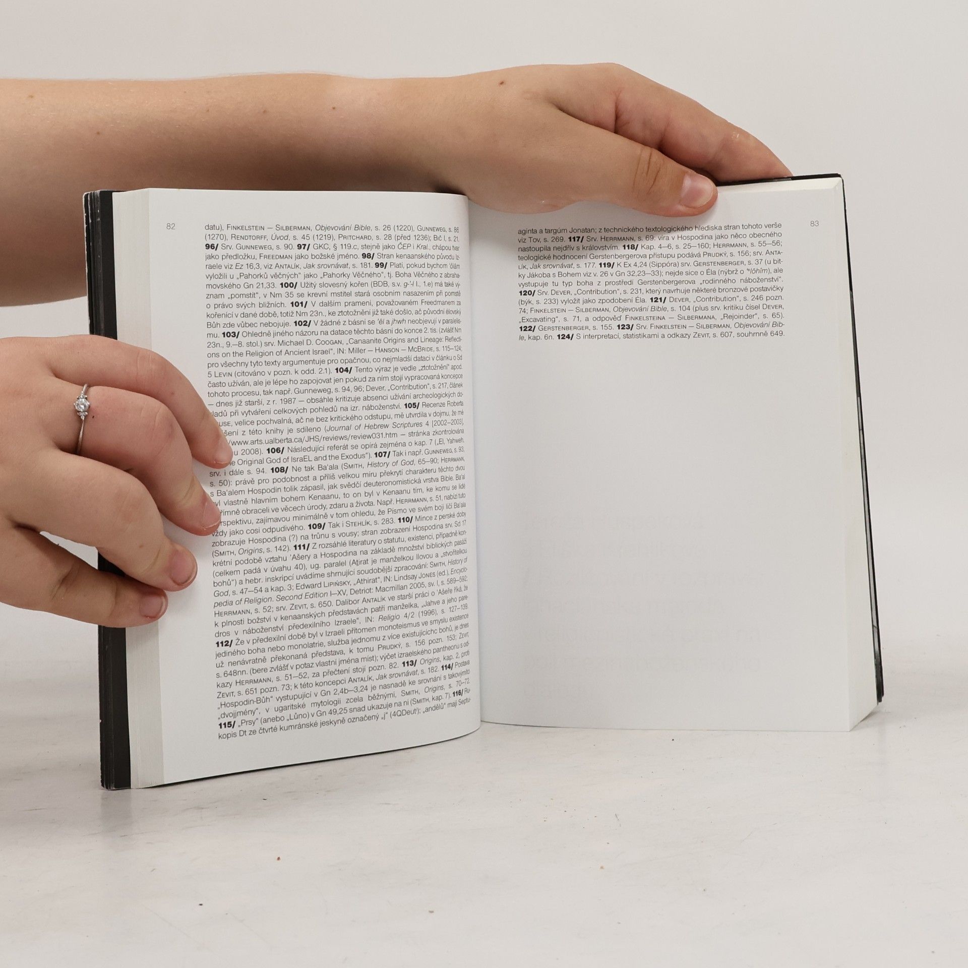Filip Horáček Salvatoria : almanach k 60. narozeninám Tomáše Halíka