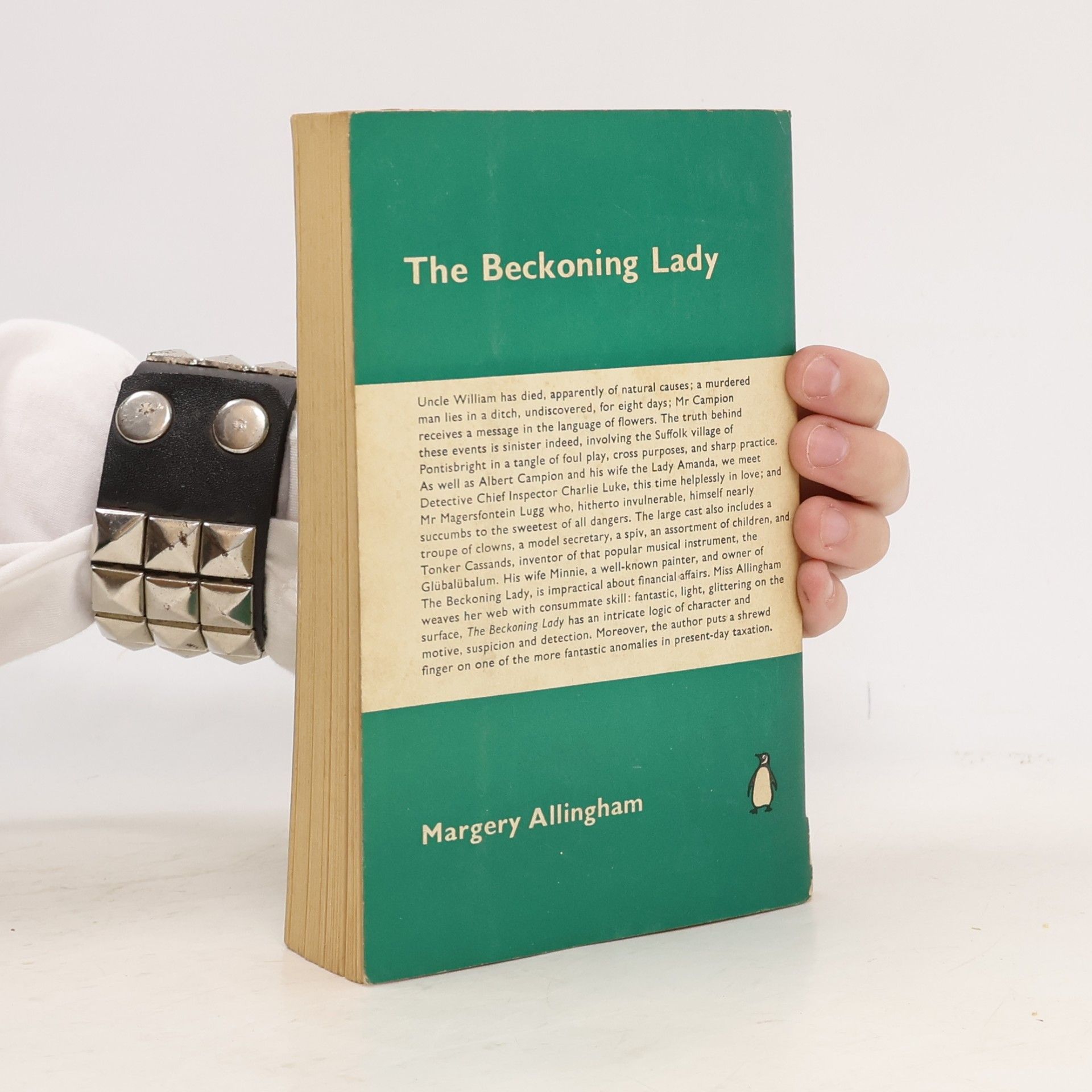 Margery Allingham The Beckoning Lady