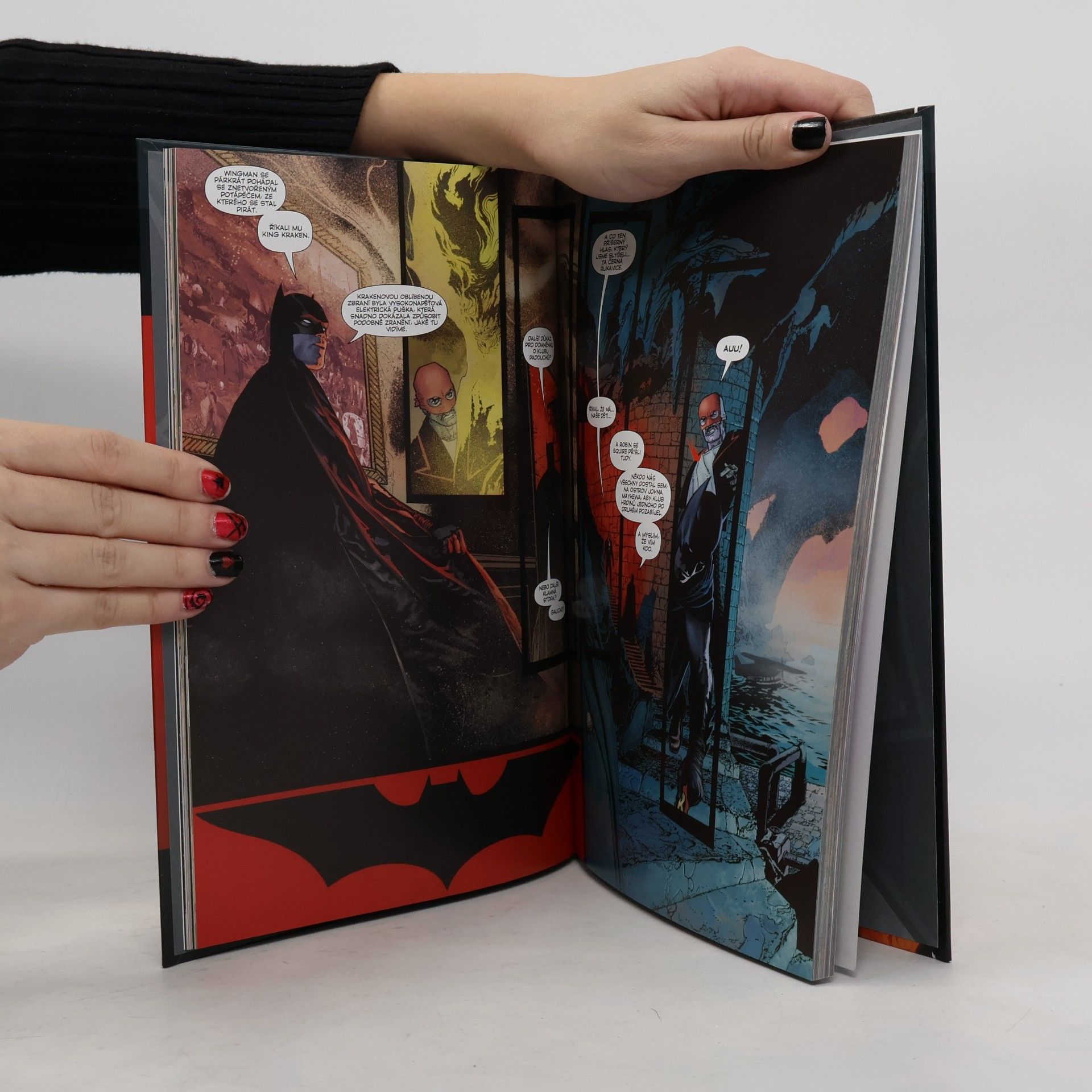 kolektiv Batman. Černá rukavice