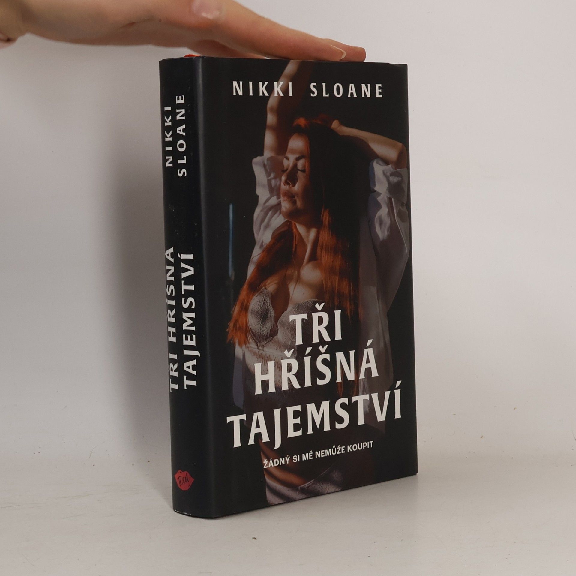 Nikki Sloane Tři hříšná tajemství