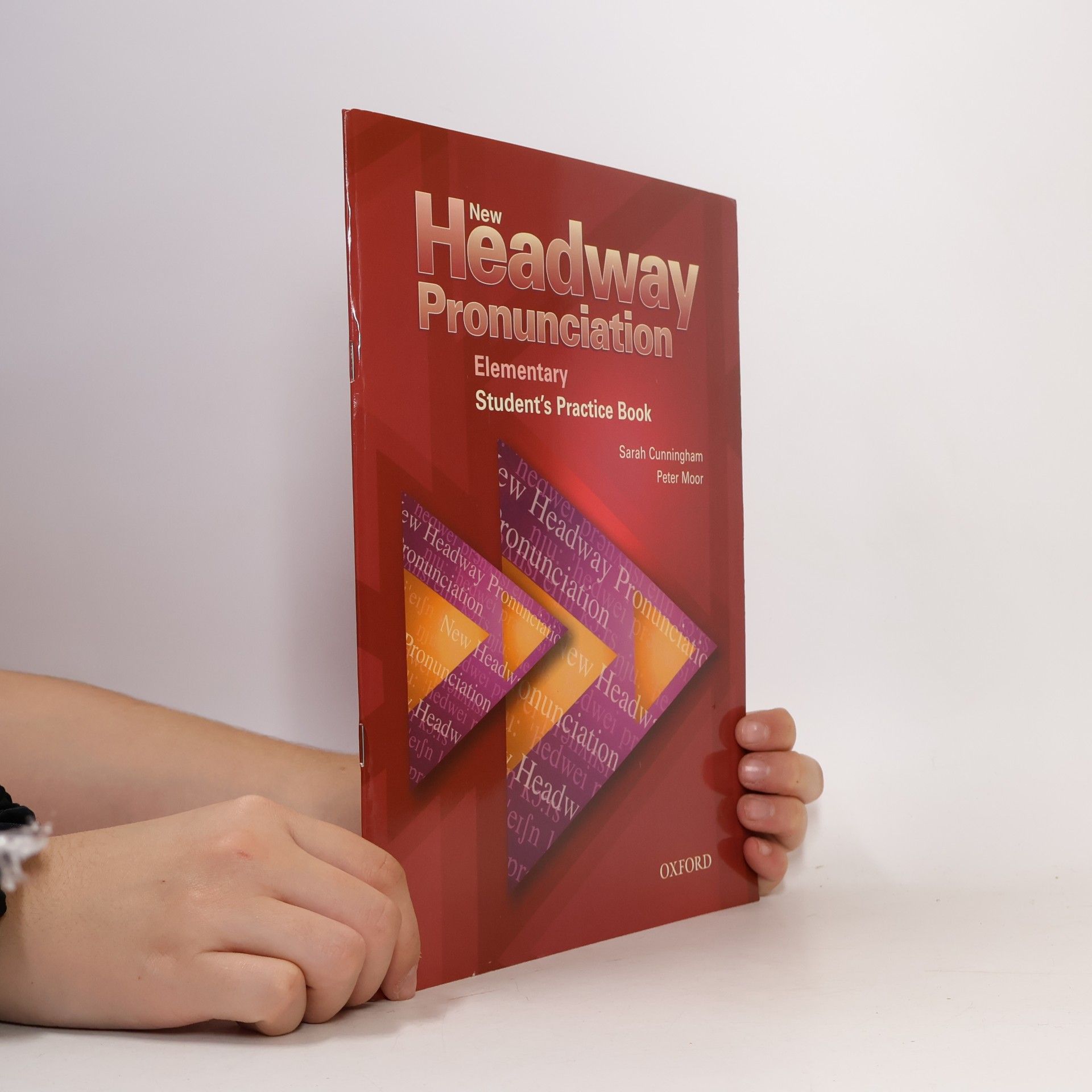 New Headway pronunciation course. Elementary