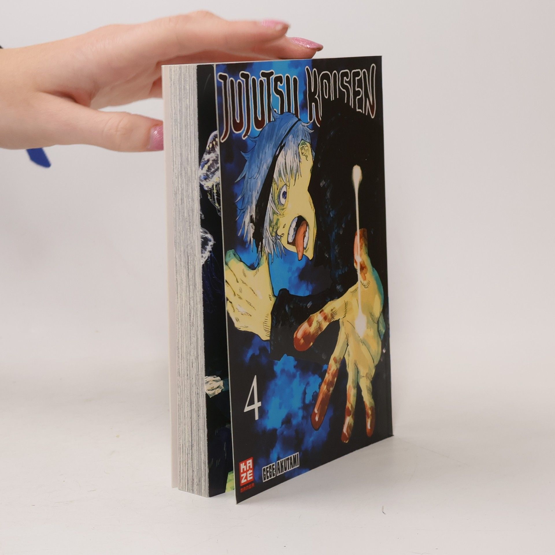 Gege Akutami Jujutsu Kaisen Vol. 4