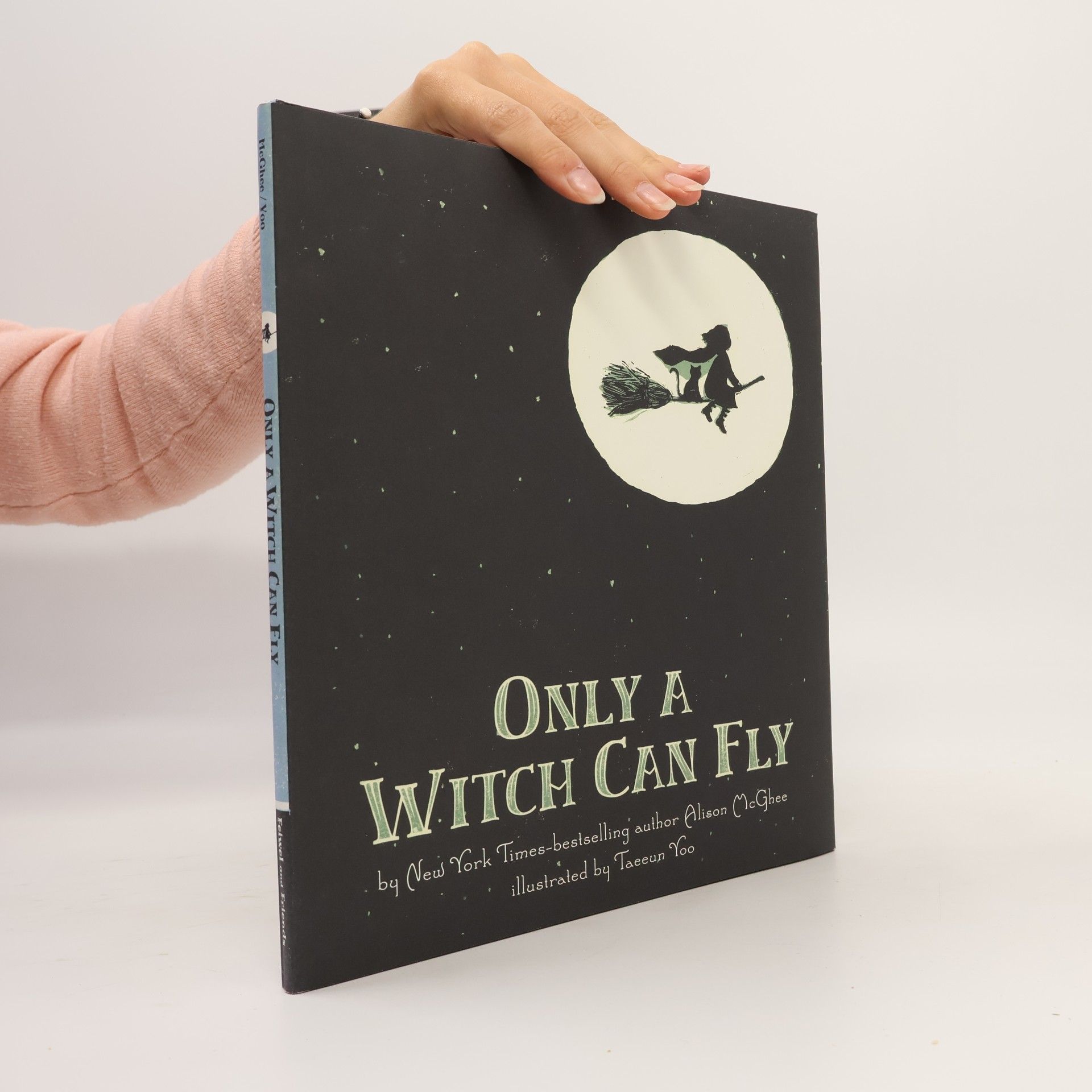 Taeeun Yoo Only a Witch Can Fly