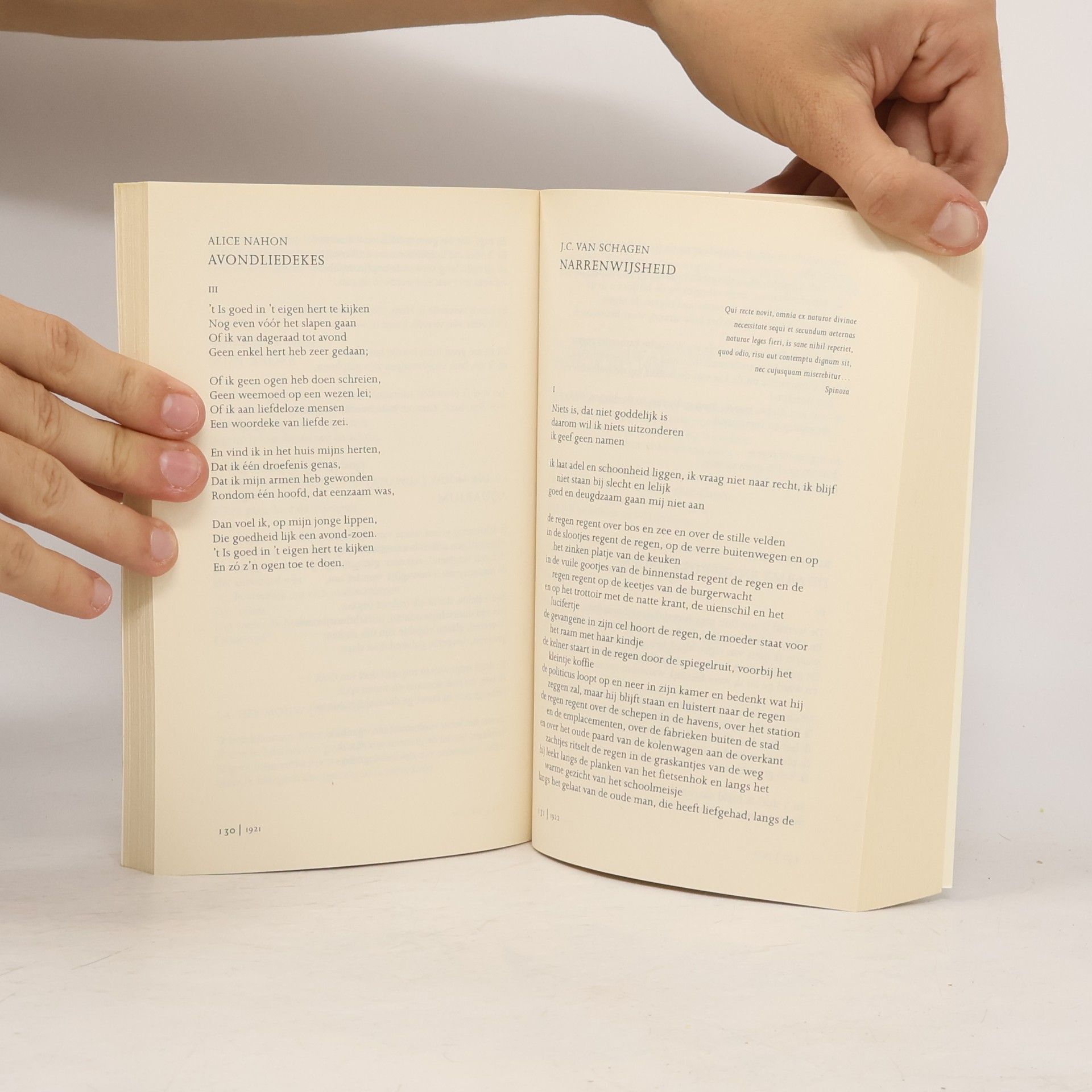 C. J. Aarts Domweg gelukkig, in de dapperstraat: De bekendste gedichten uit de Nederlandse literatuur