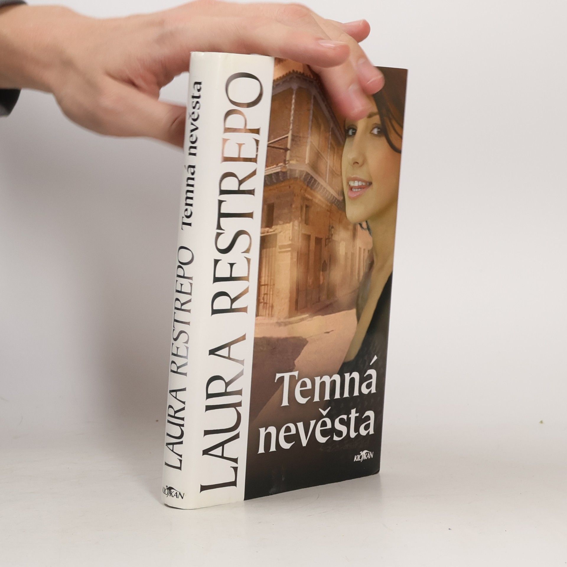 Laura Restrepo Temná nevěsta