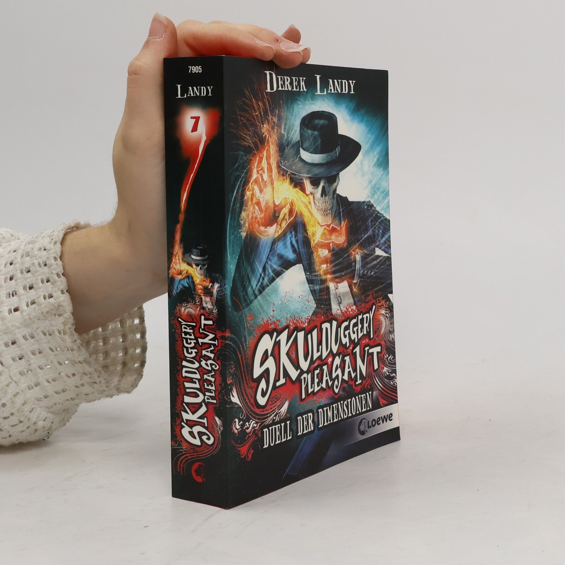 Derek Landy Skulduggery Pleasant. Duell der Dimensionen