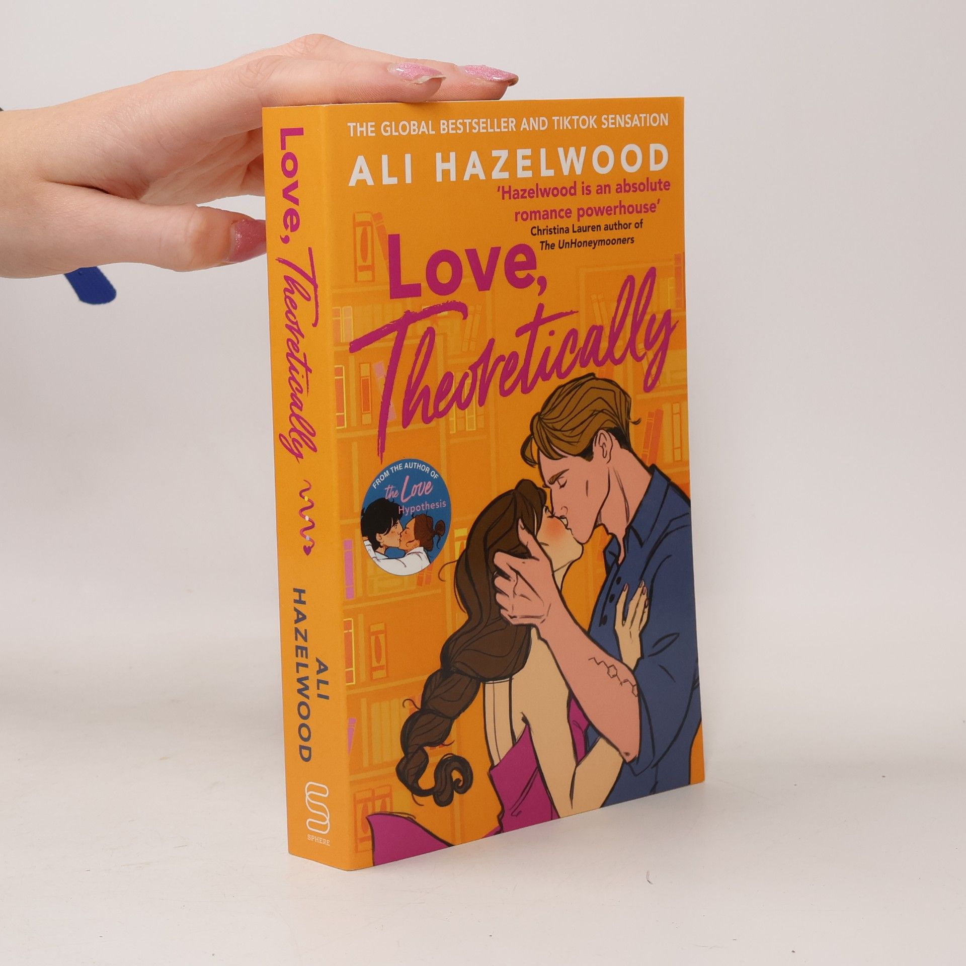 Ali Hazelwood Love, Theoretically